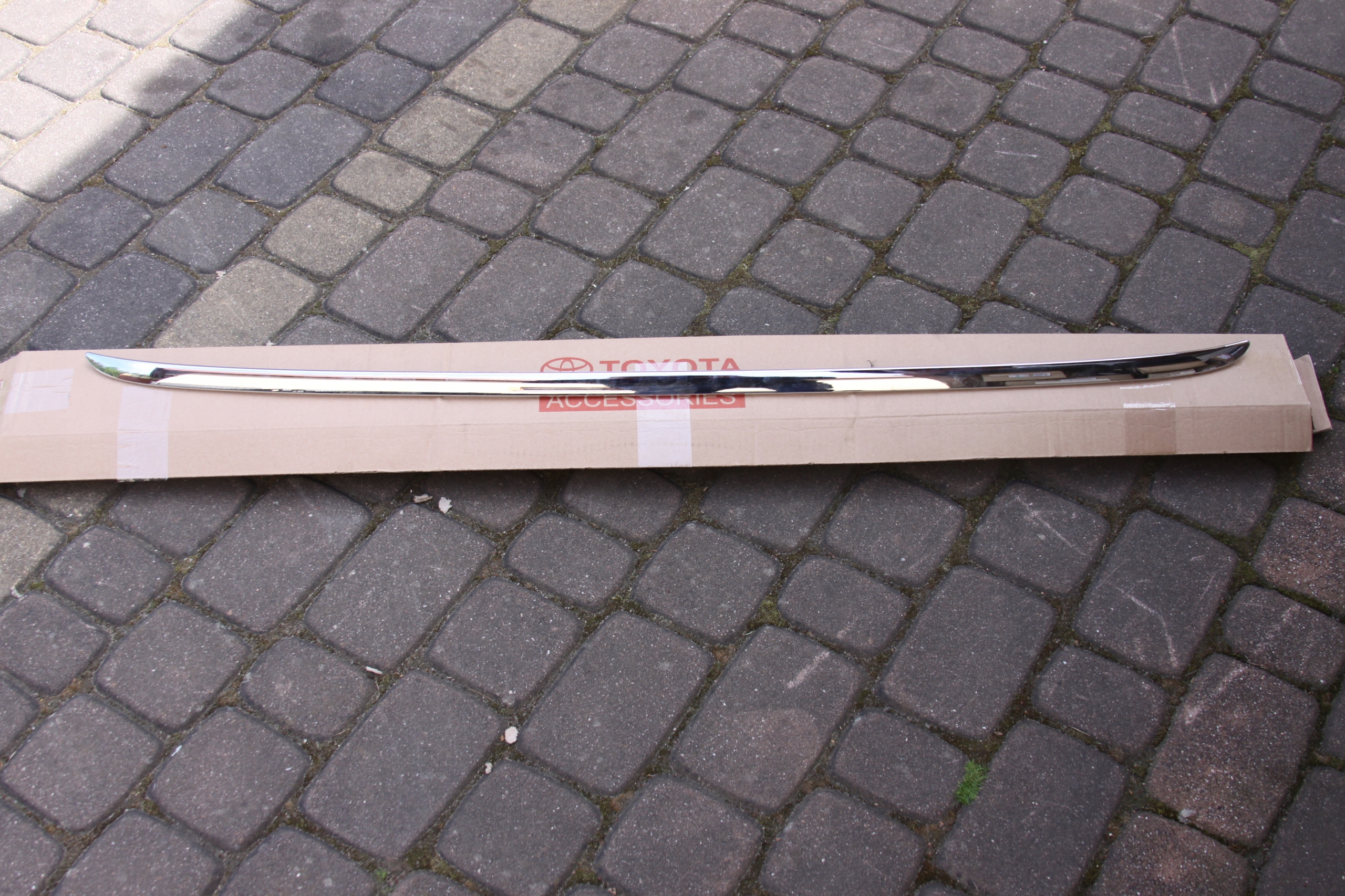 moulding CHROM boot door LEXUS NX II 2021- original