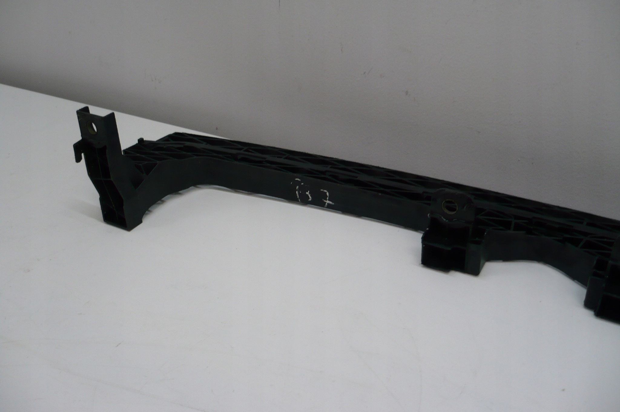 VW PASSAT B7 2010-14 pillar bumper bracket front