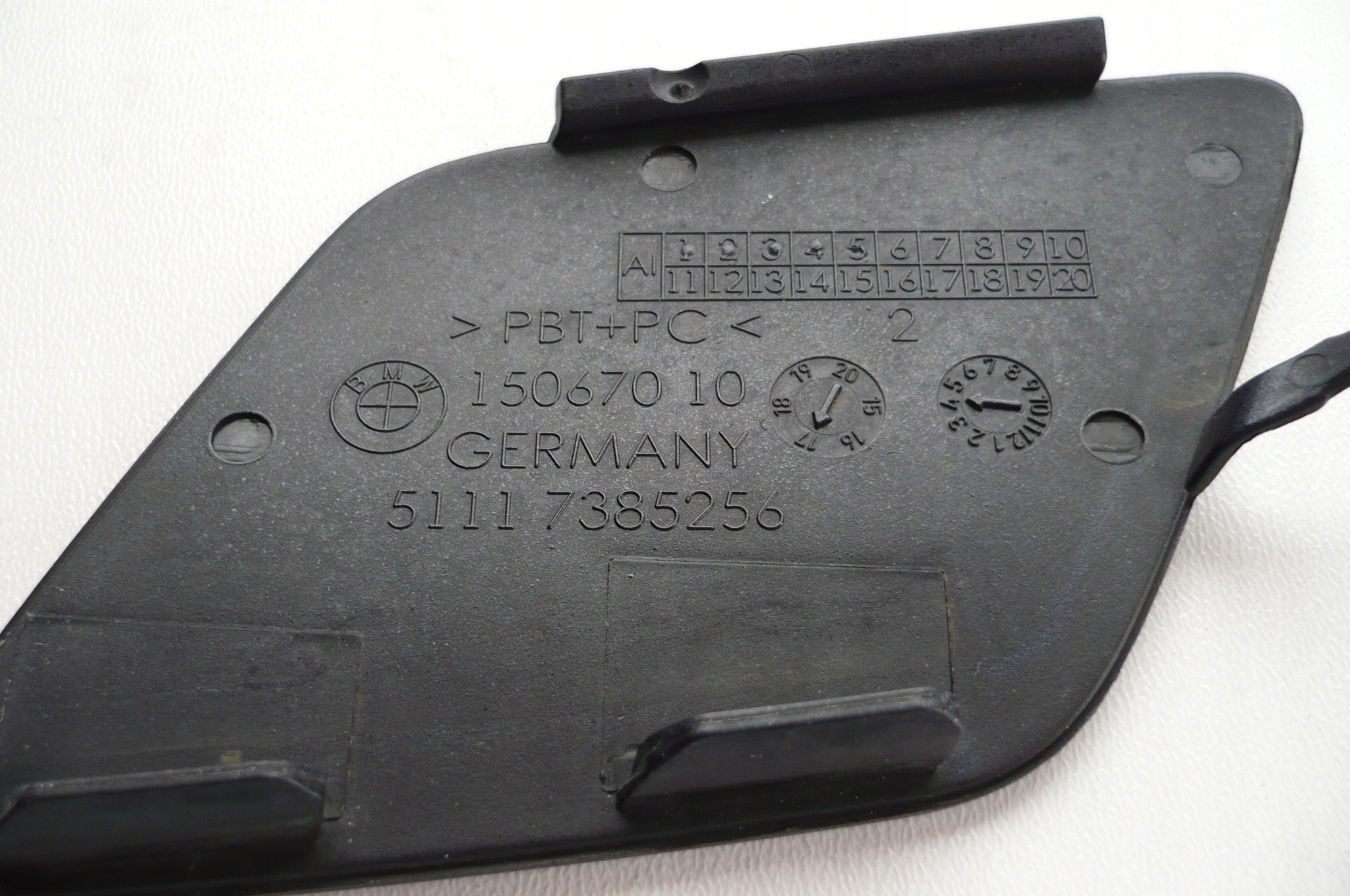 BMW 5 G30 G31 towing hook cap bumper front 17-20R