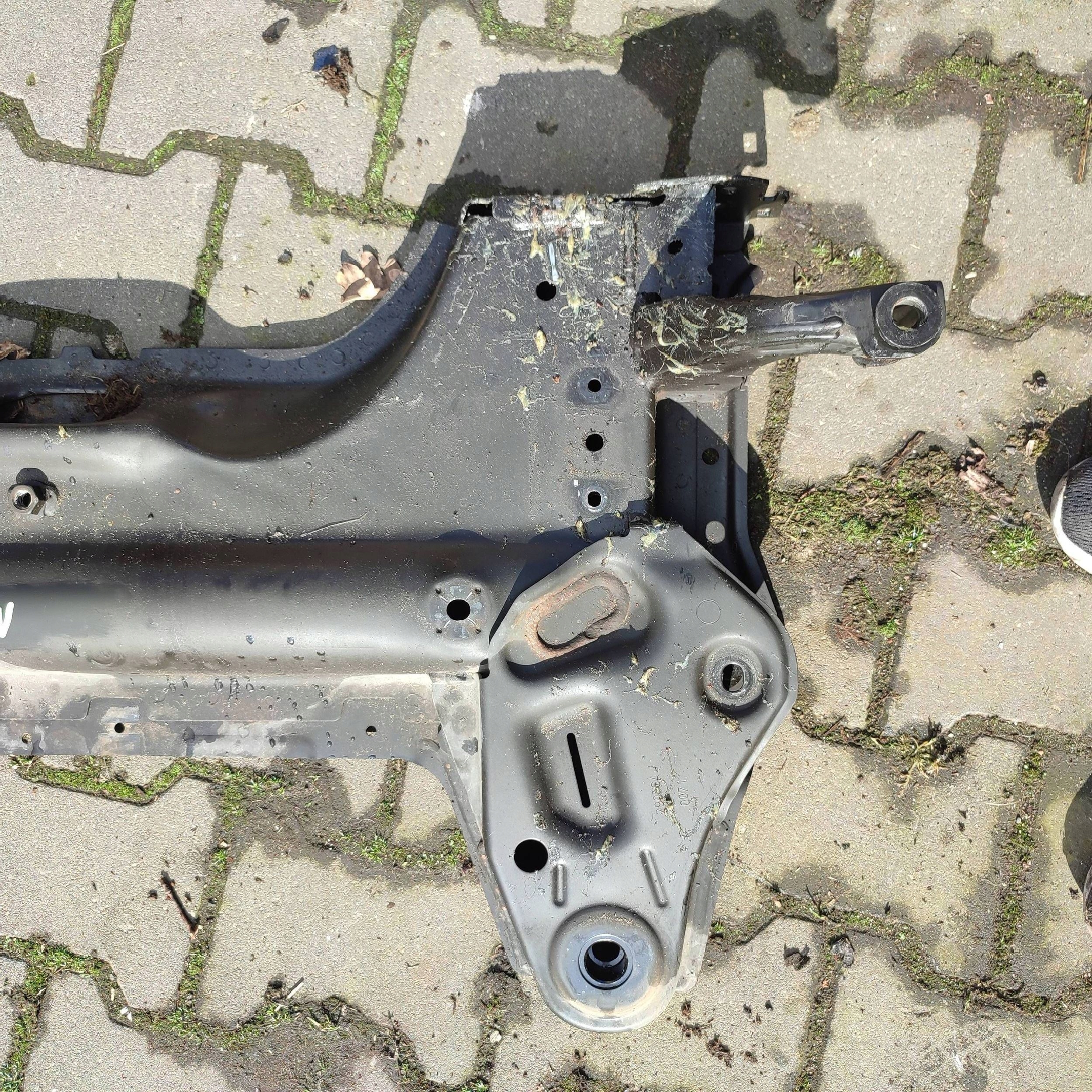 axle beam front Opel Corsa F