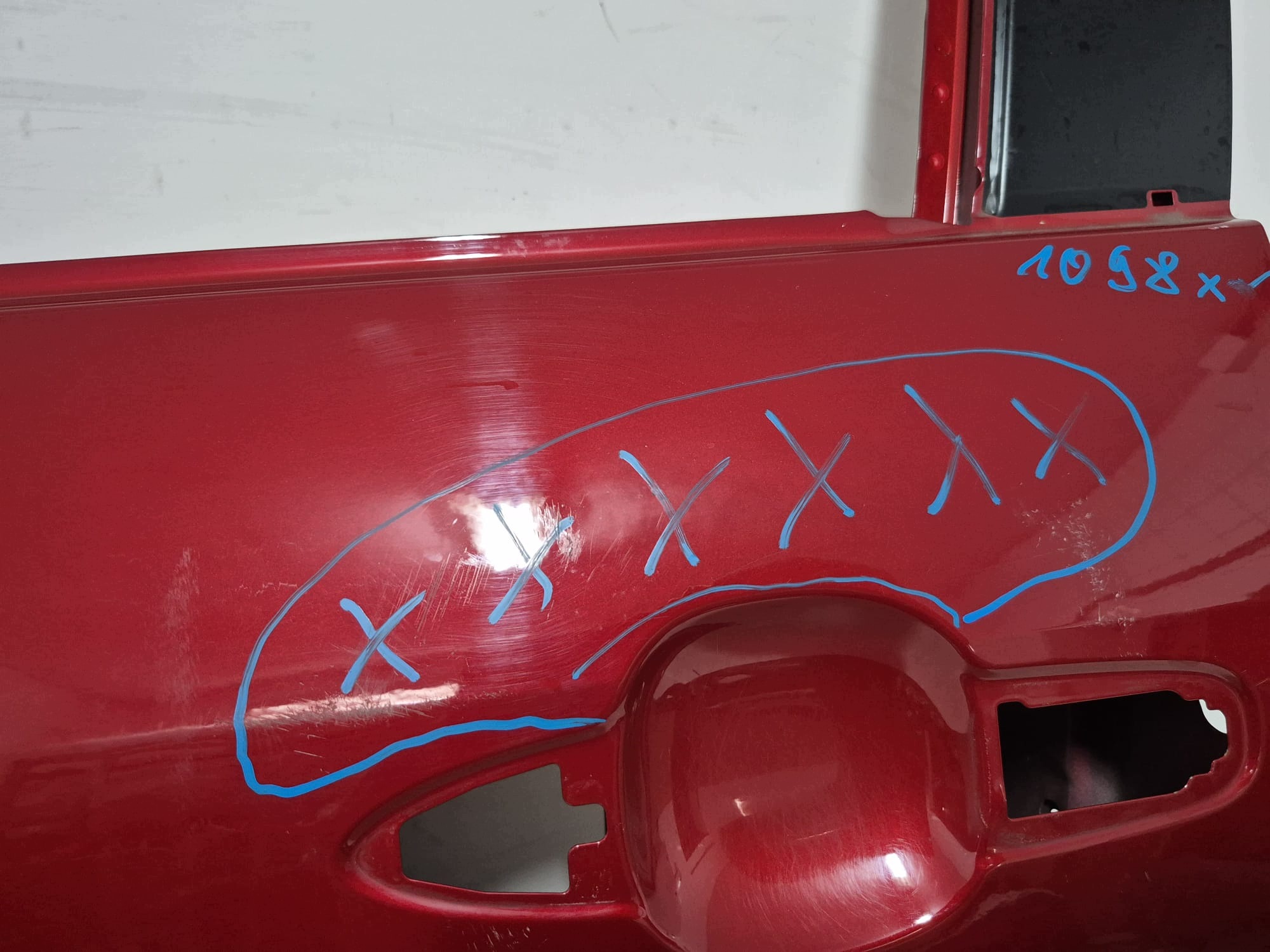 TOYOTA YARIS CROSS 20- door left front front