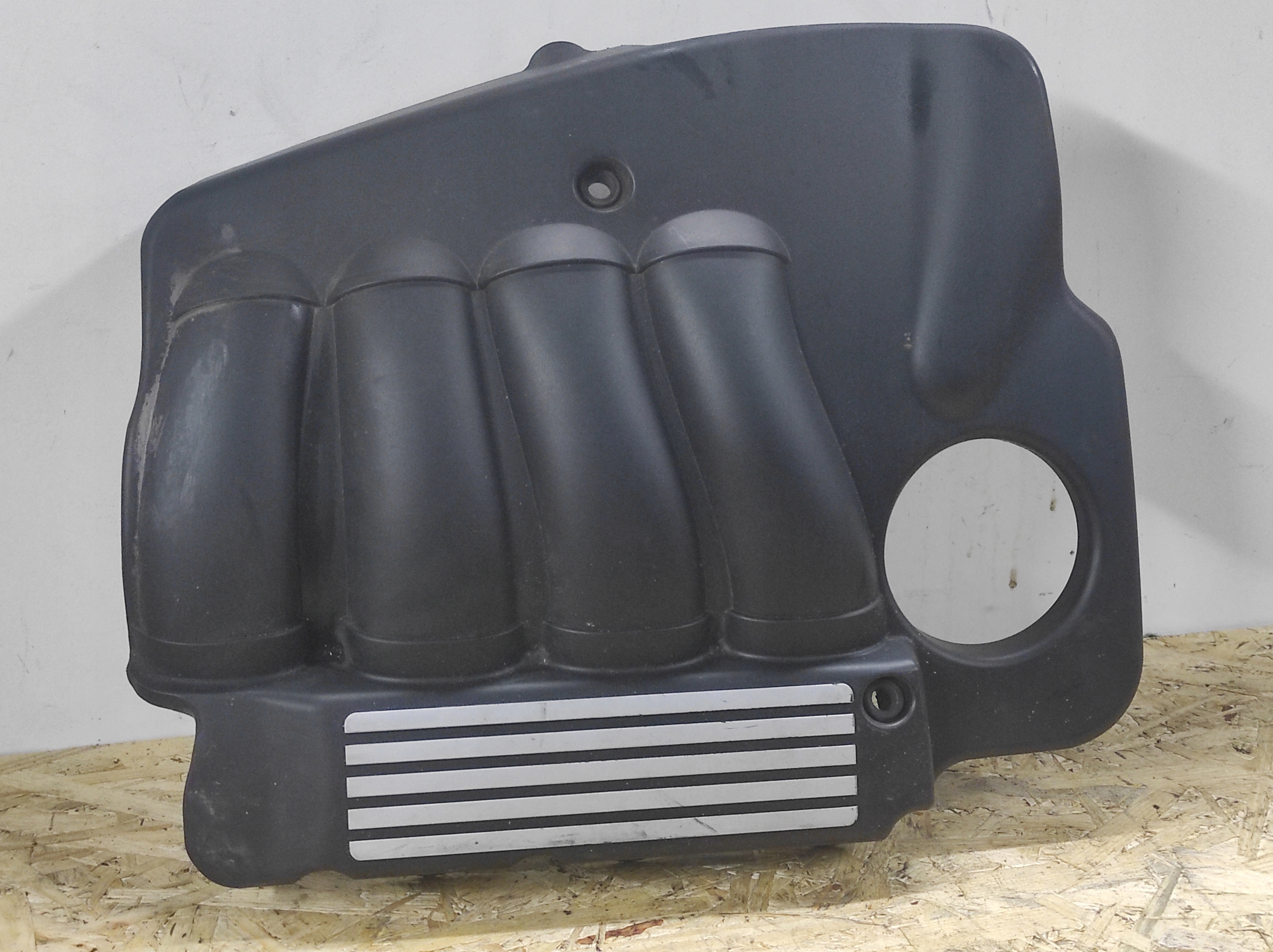 BMW OE 7509092 cover motor cover