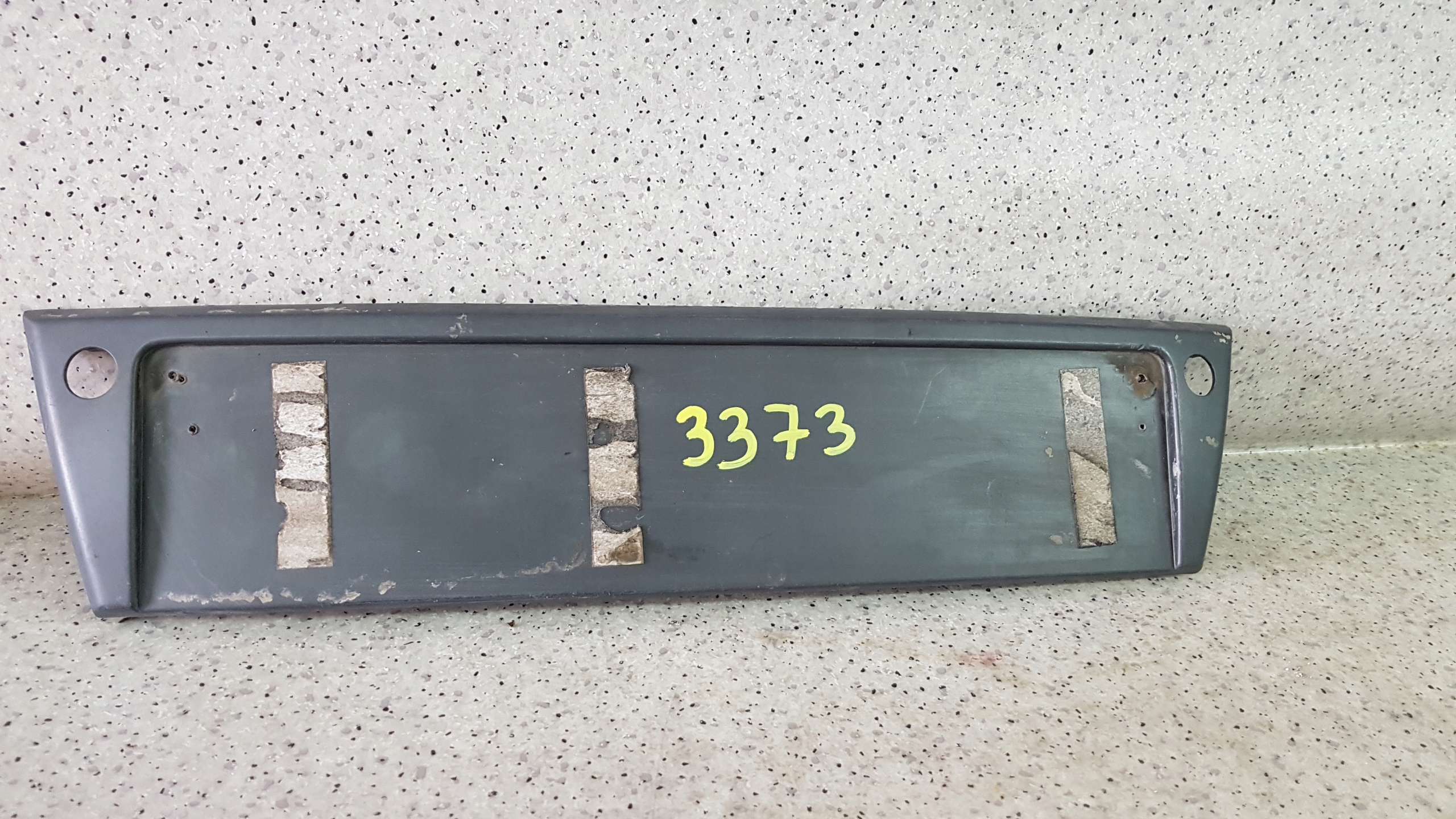 AUDI A6 C6 pad cap signs bumper front 3373