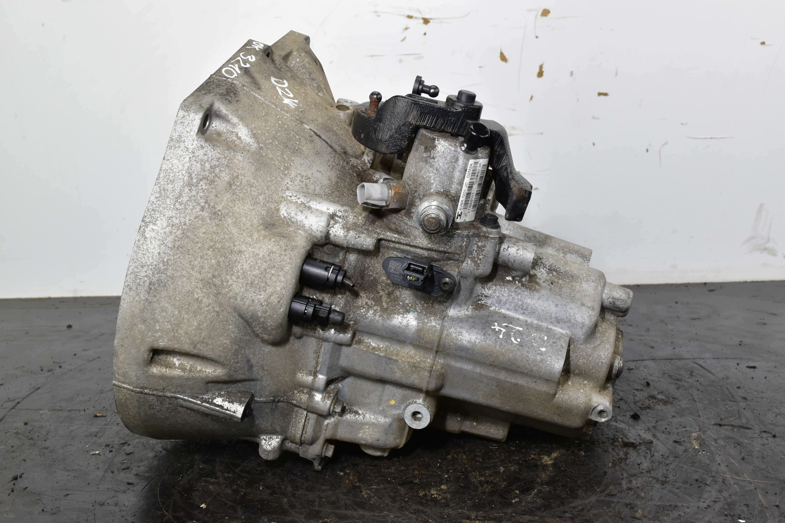 boîte vitesse manuel FORD C-MAX II FOCUS MK3 III 1.6 TDCI AV6R7002KF
