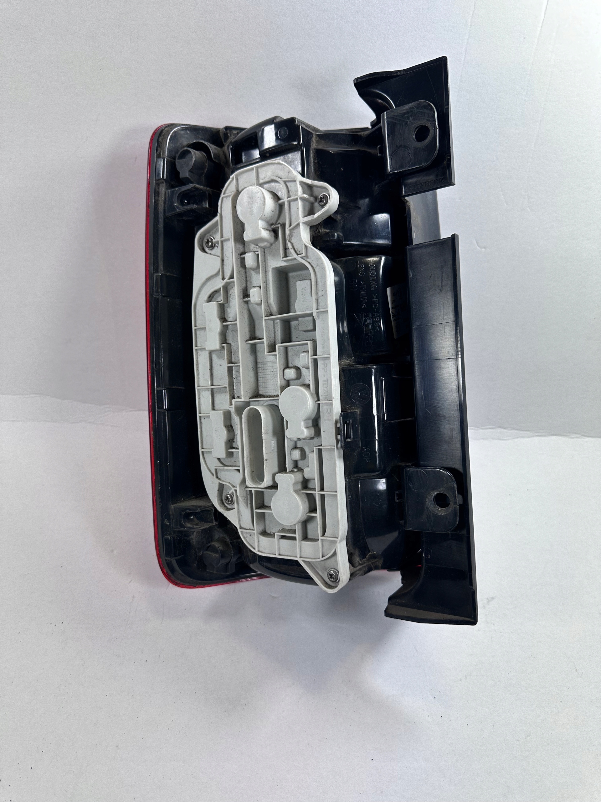 CADDY 2K5 LAMPA PRAWA TYLNA TYŁ SKRZYDEŁKA 2K1945096P Numer katalogowy części 2K1945096P bocian_teile