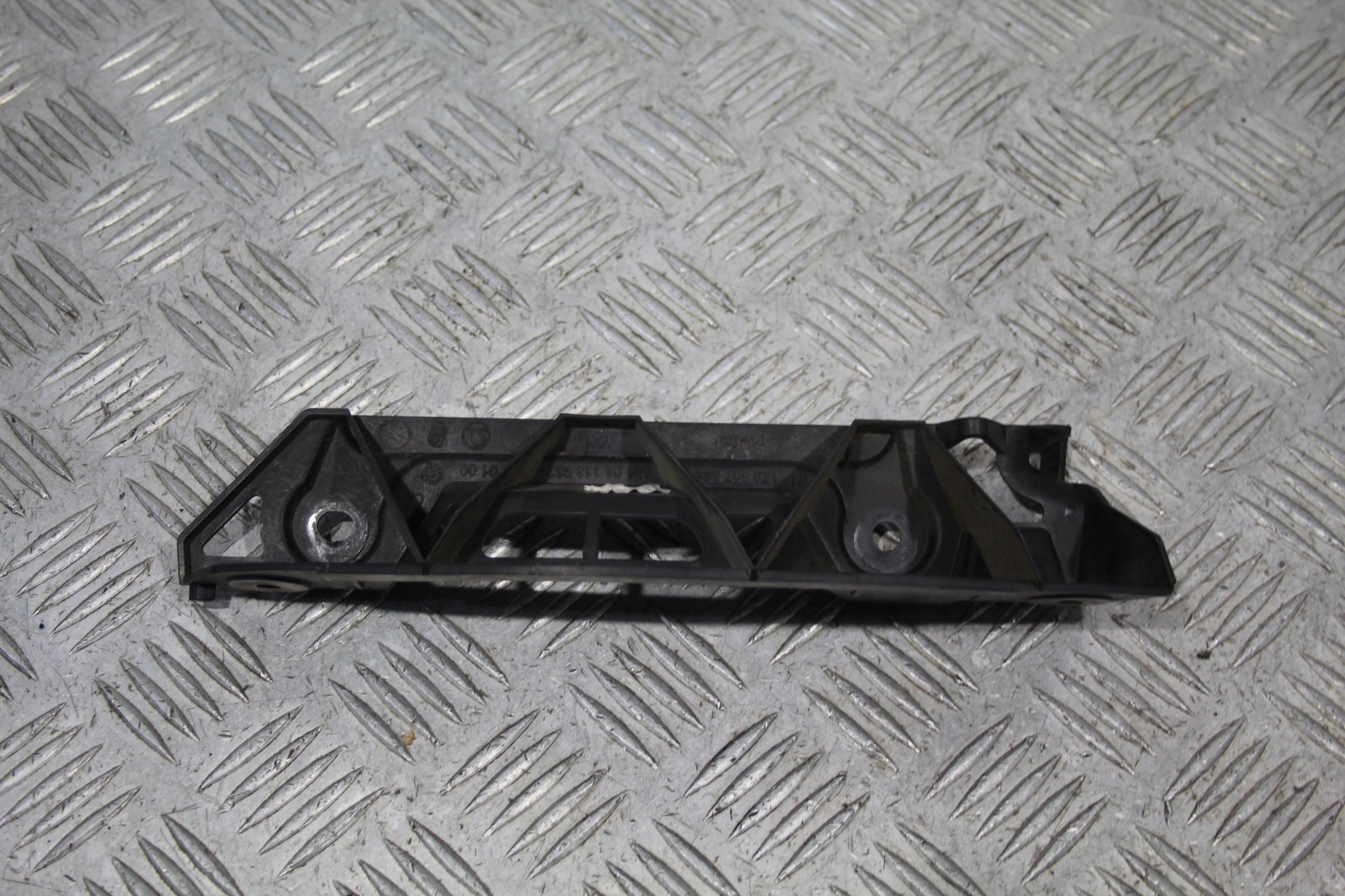 bumper bracket PRAW rear part SKODA OCTAVIA II 1Z9807394