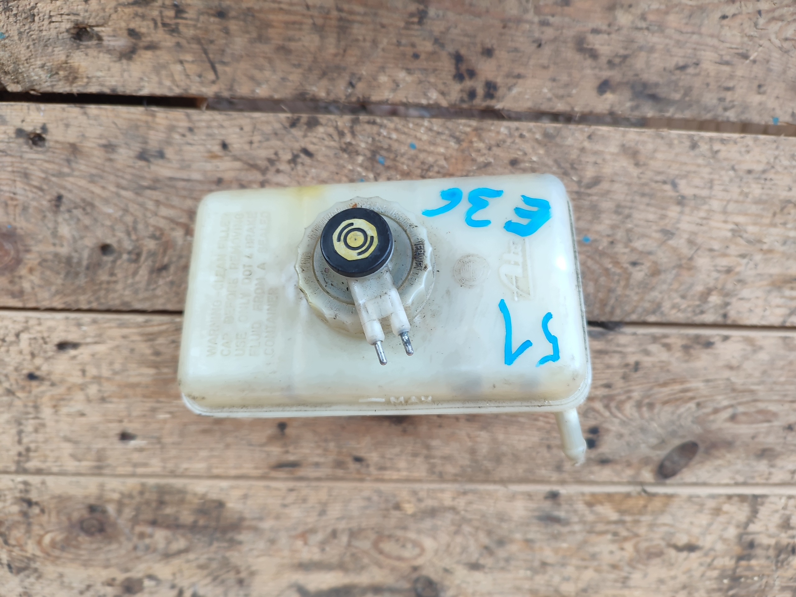 Réservoir Liquide Frein BMW e36