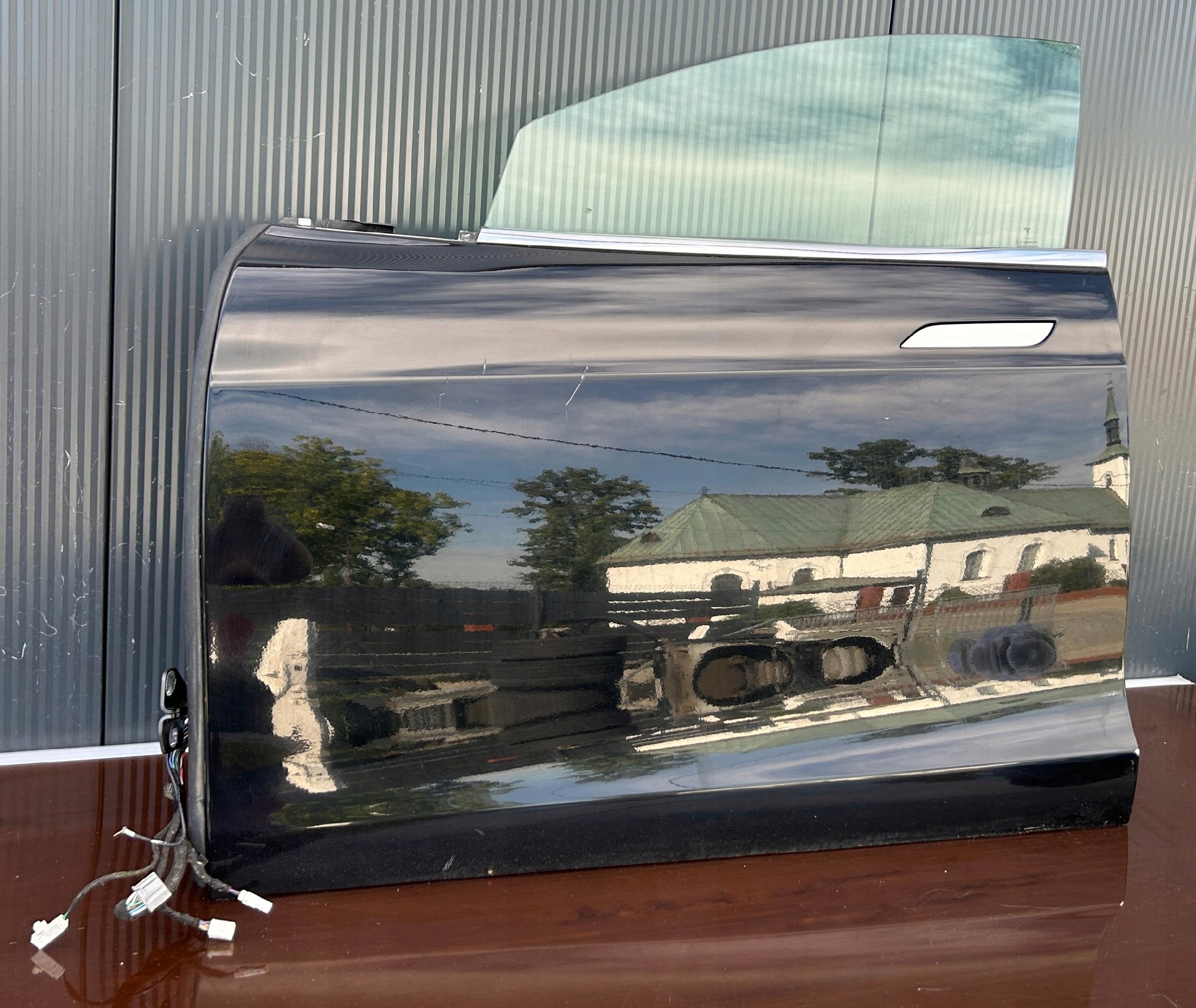 door left front front TESLA MODEL S 12- complete