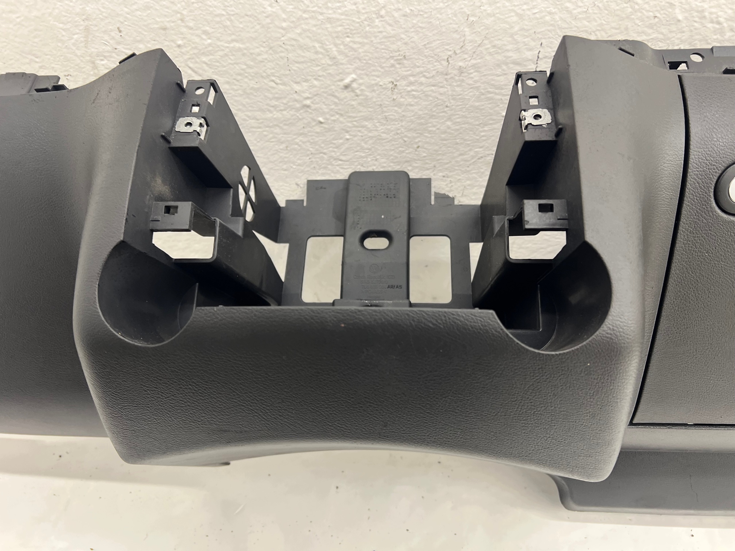 handschuhfach des beifahrers VW TOUAREG 7L6858904