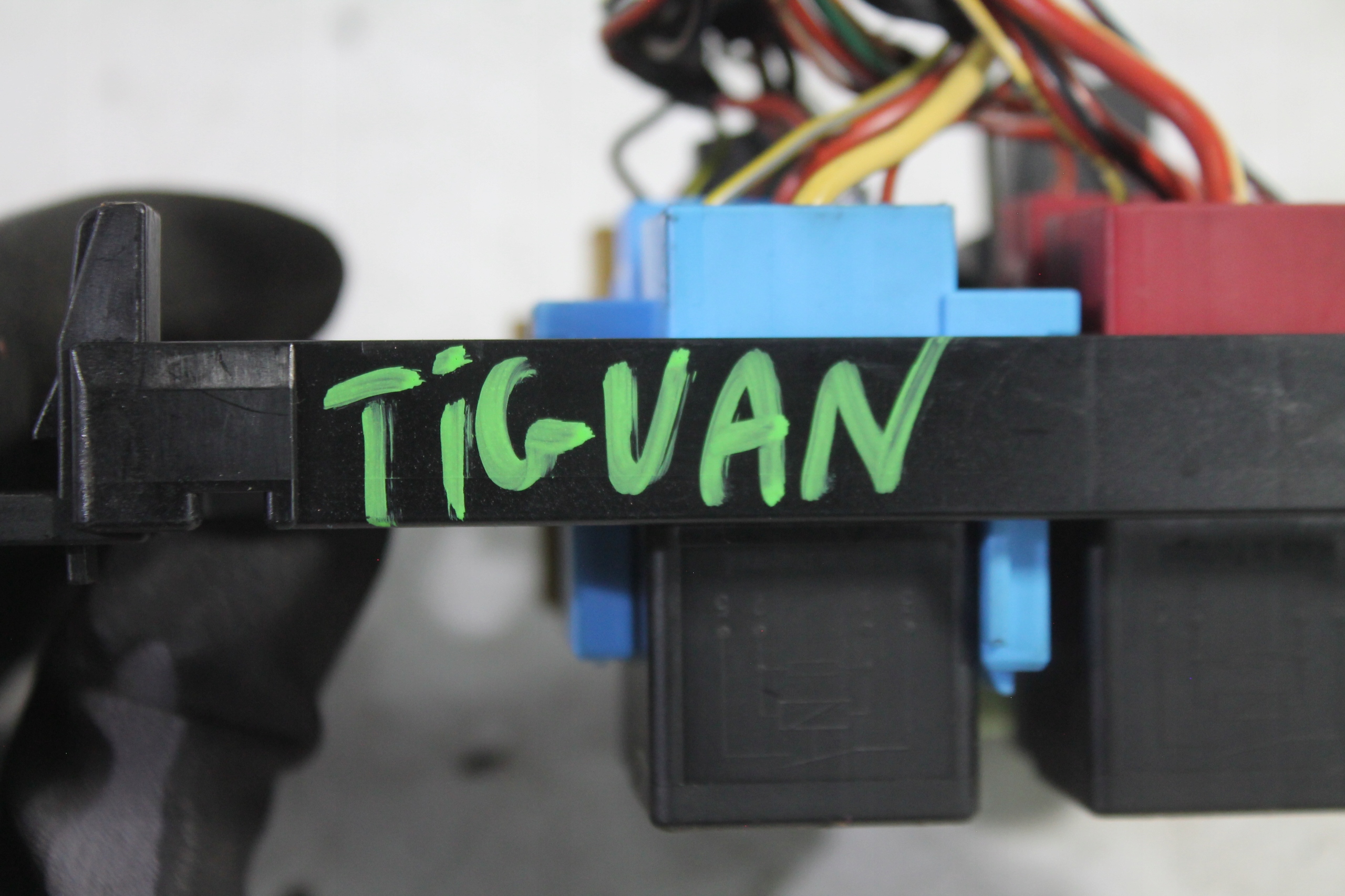 bracket PRZEKZNIKOW 7N0937503 VW TIGUAN 5N 07-16
