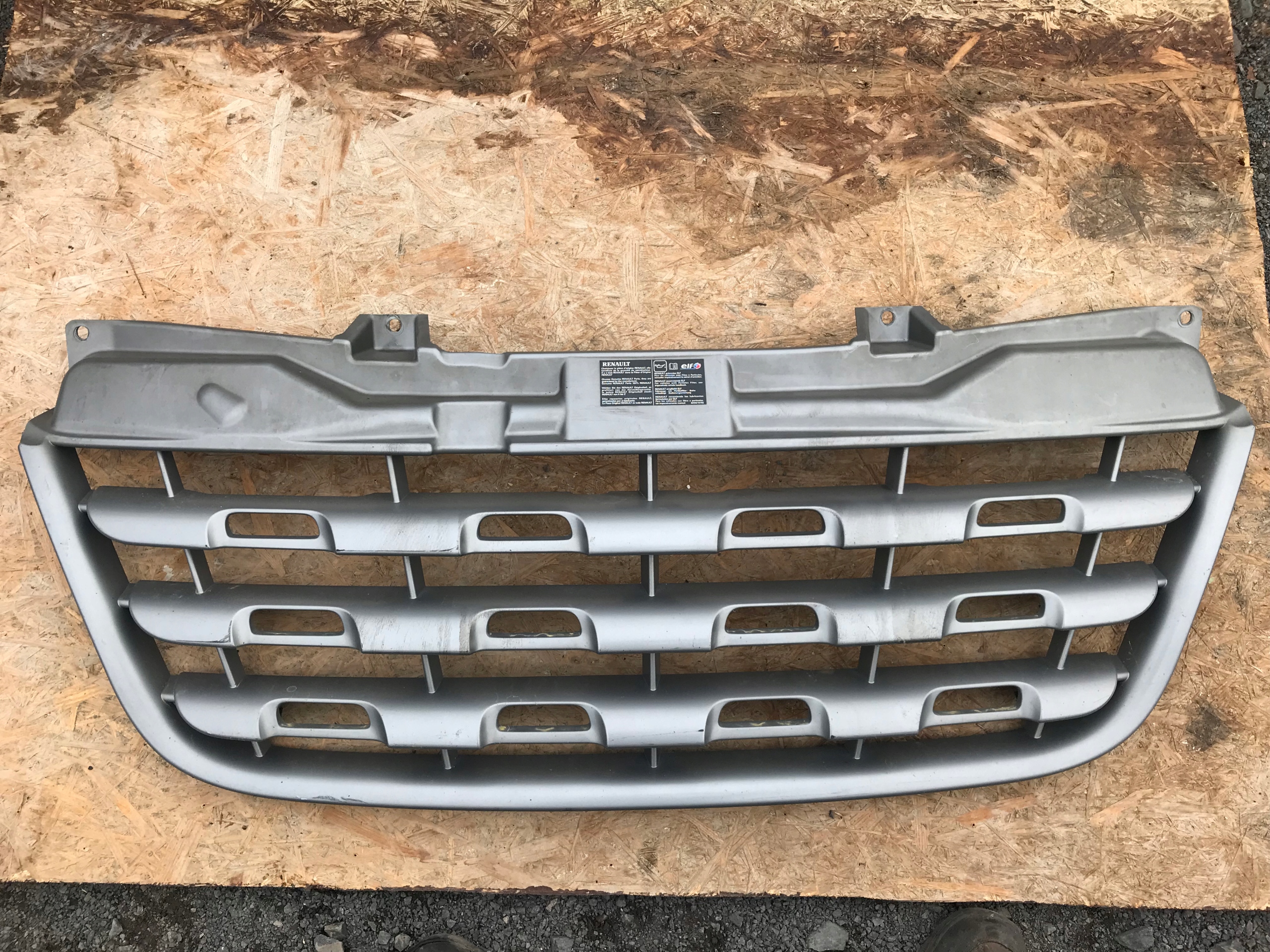 РЕШЕТКА РАДИАТОРА РЕШЁТКА РАДИАТОРА MASTER III MOVANO B 2.3 DCI