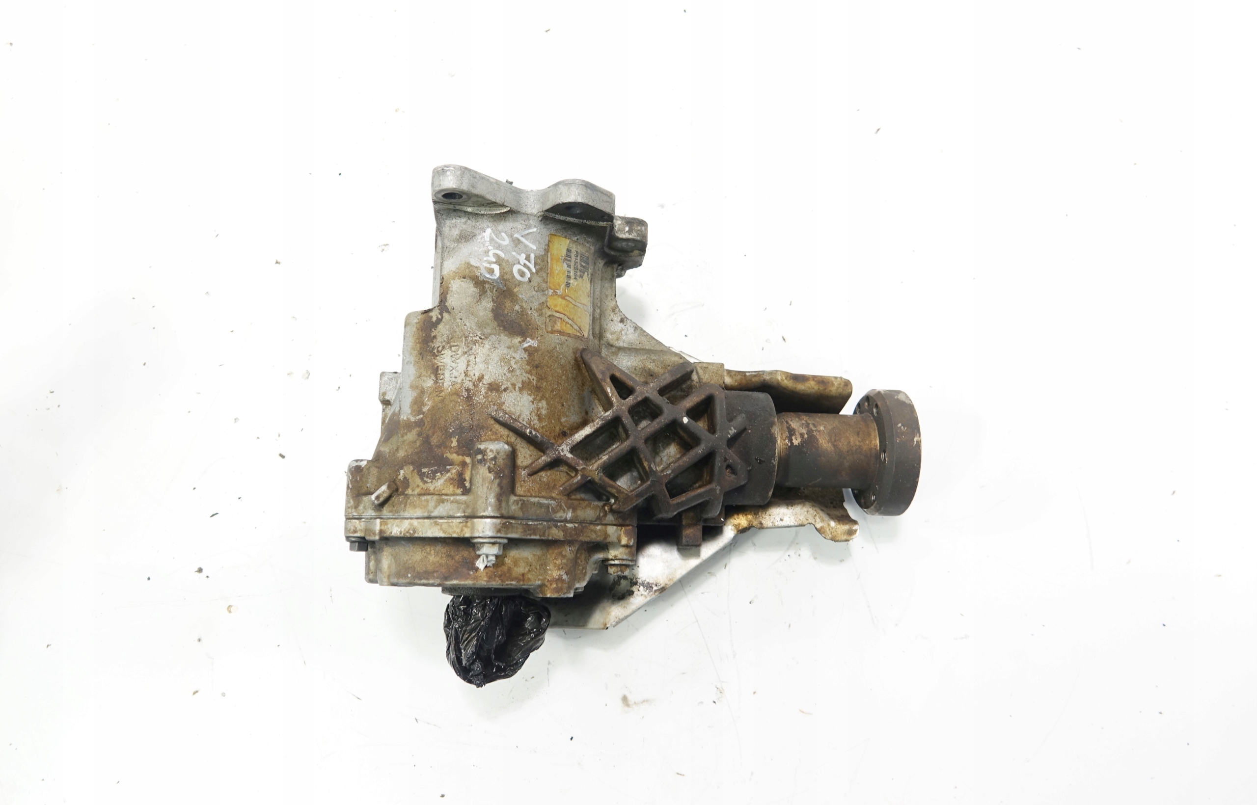 REDUKTOR gearboxes VOLVO V70 III 2.4 D 31325104