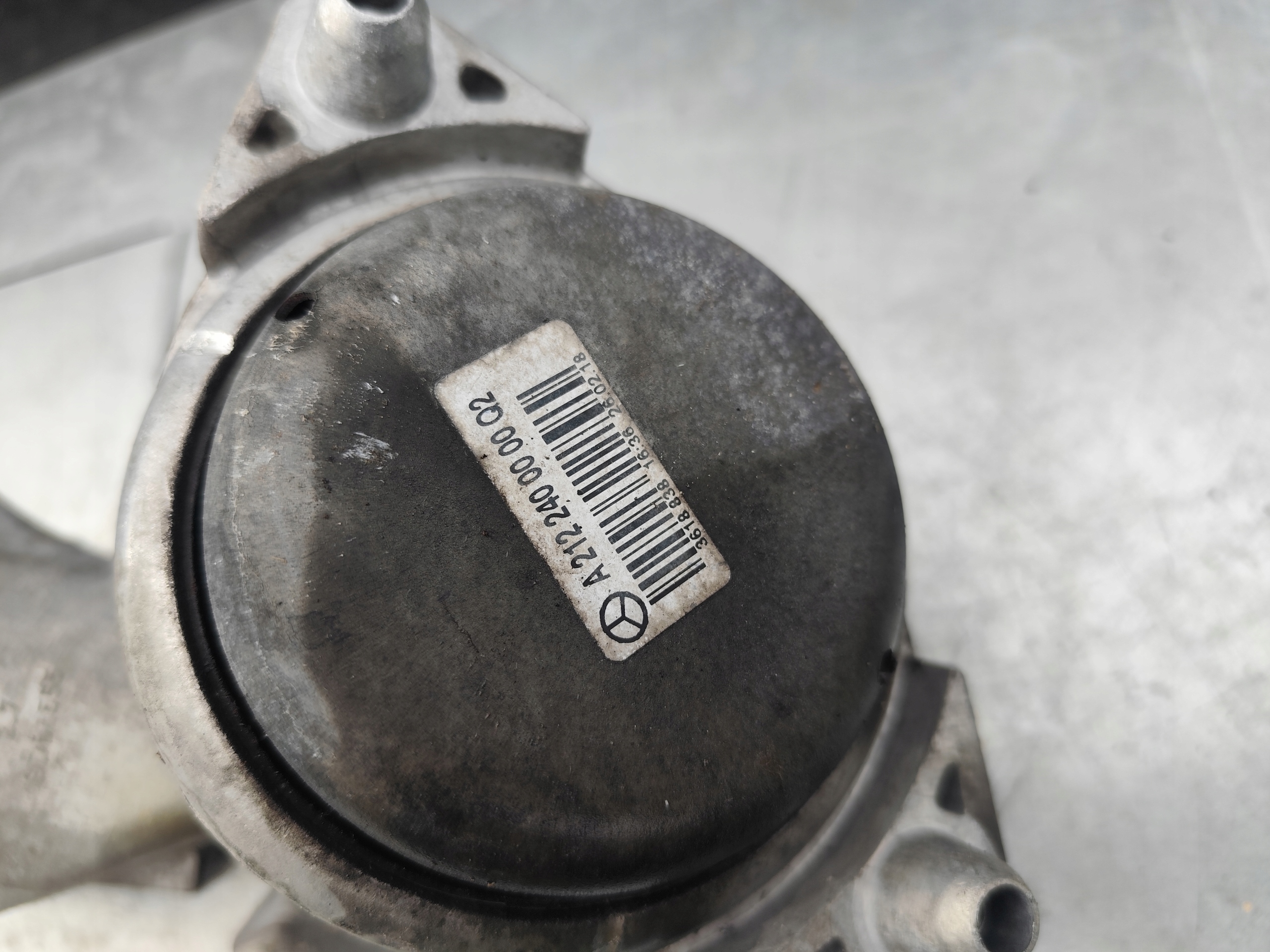 MERCEDES W212 LIFT Airbag Support Support plaque Moteur