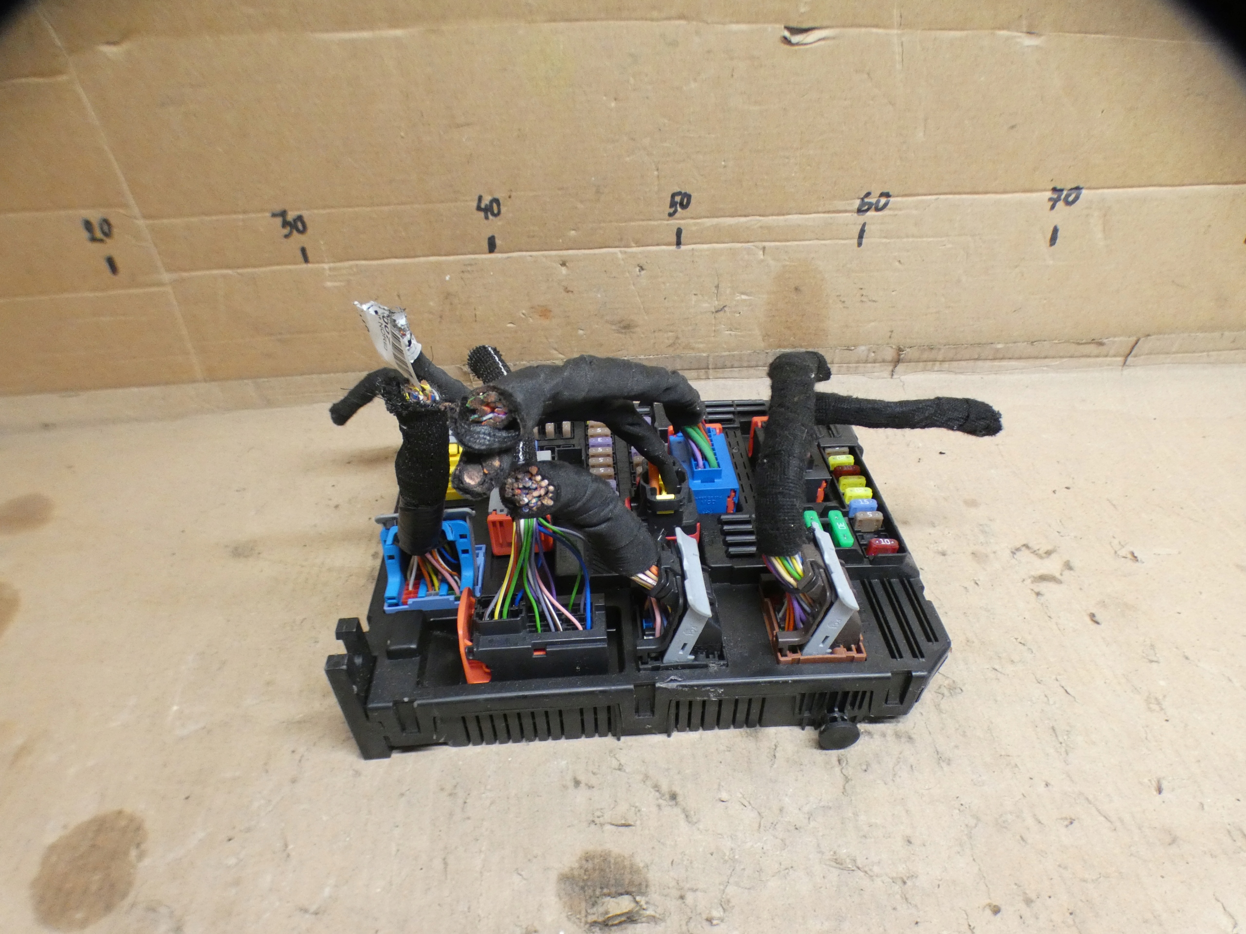 Module fusibles Citroen Berlingo 2021 9853734980