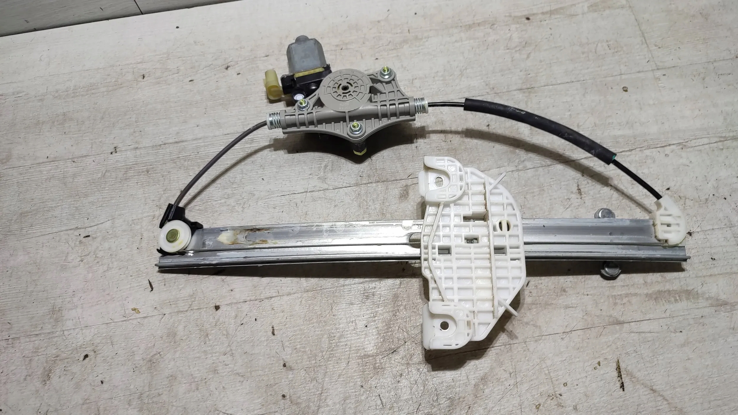 KIA Rio IV 18r rear part side right mechanism windows