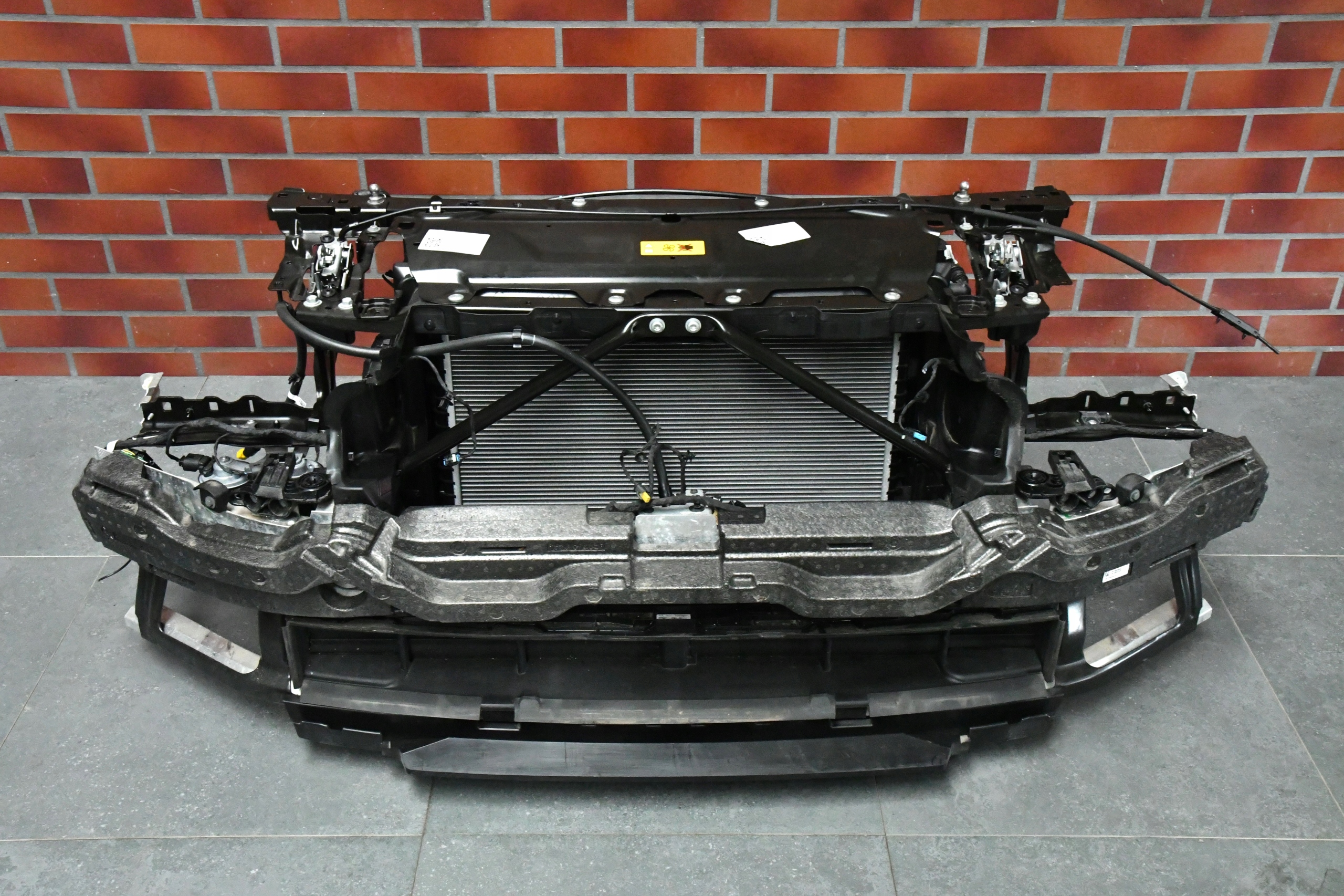 bonnet front panel, wall bumper lights LED BMW i5 M60 m-packet 416 DEMONTAZ