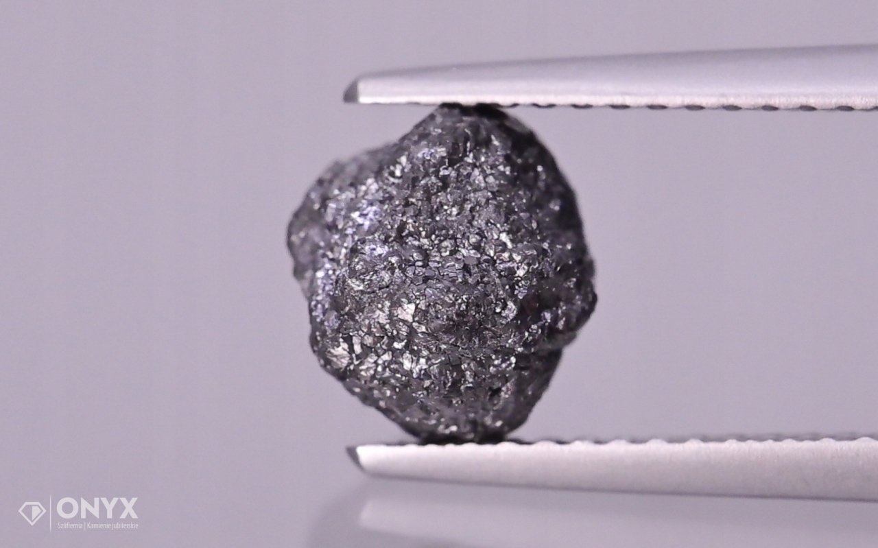 Diamant černý hrudkující 7,5x7 mm