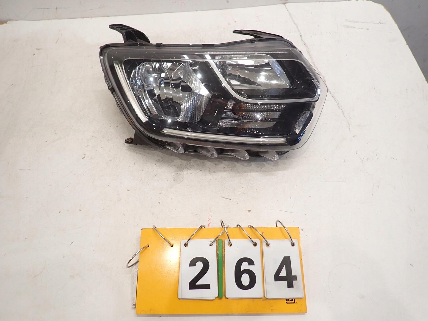 light front front right DACIA DUSTER II 2018- 260101133