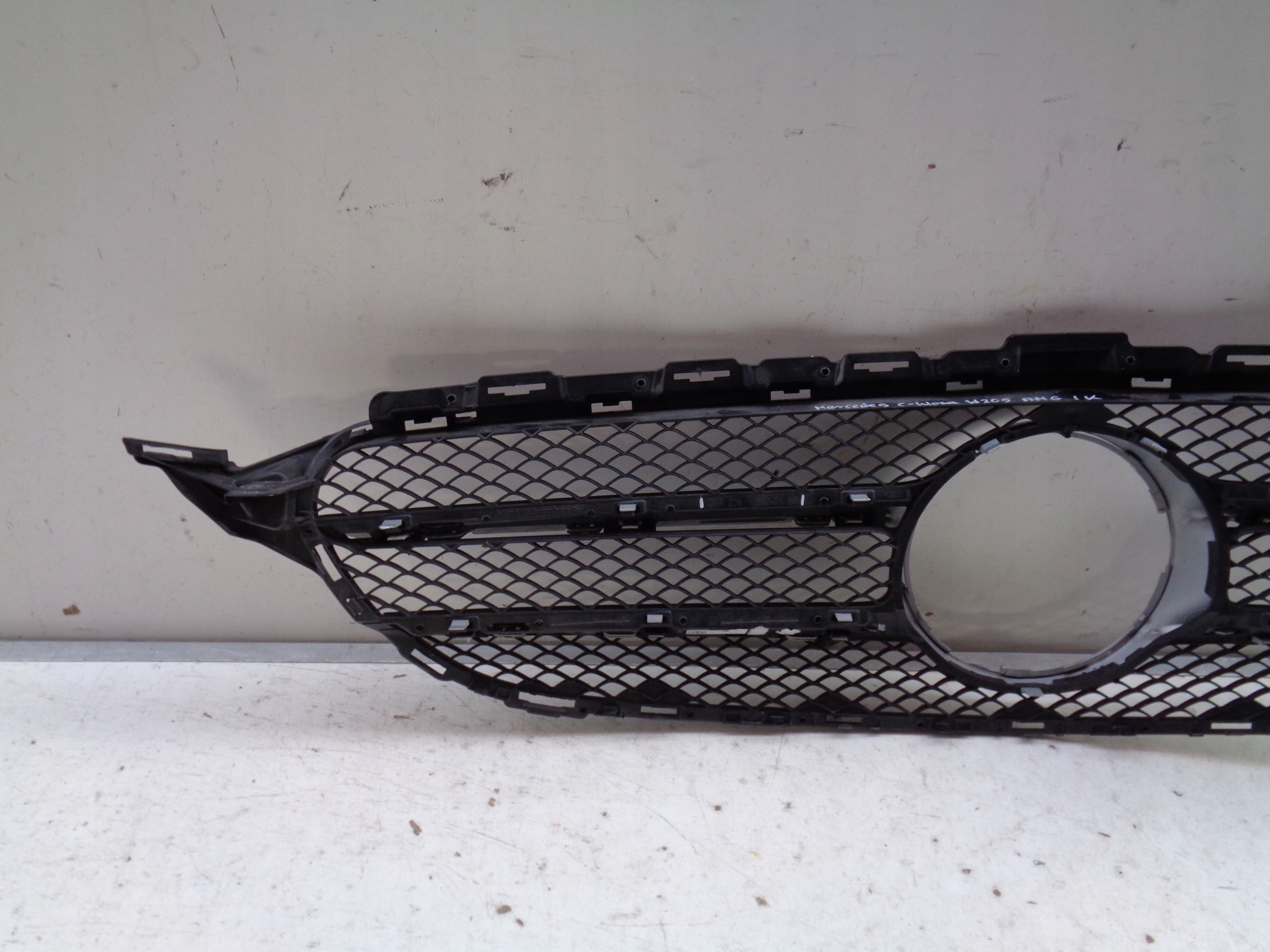 front prekladgrill MERCEDES C-class W205 14- AMG