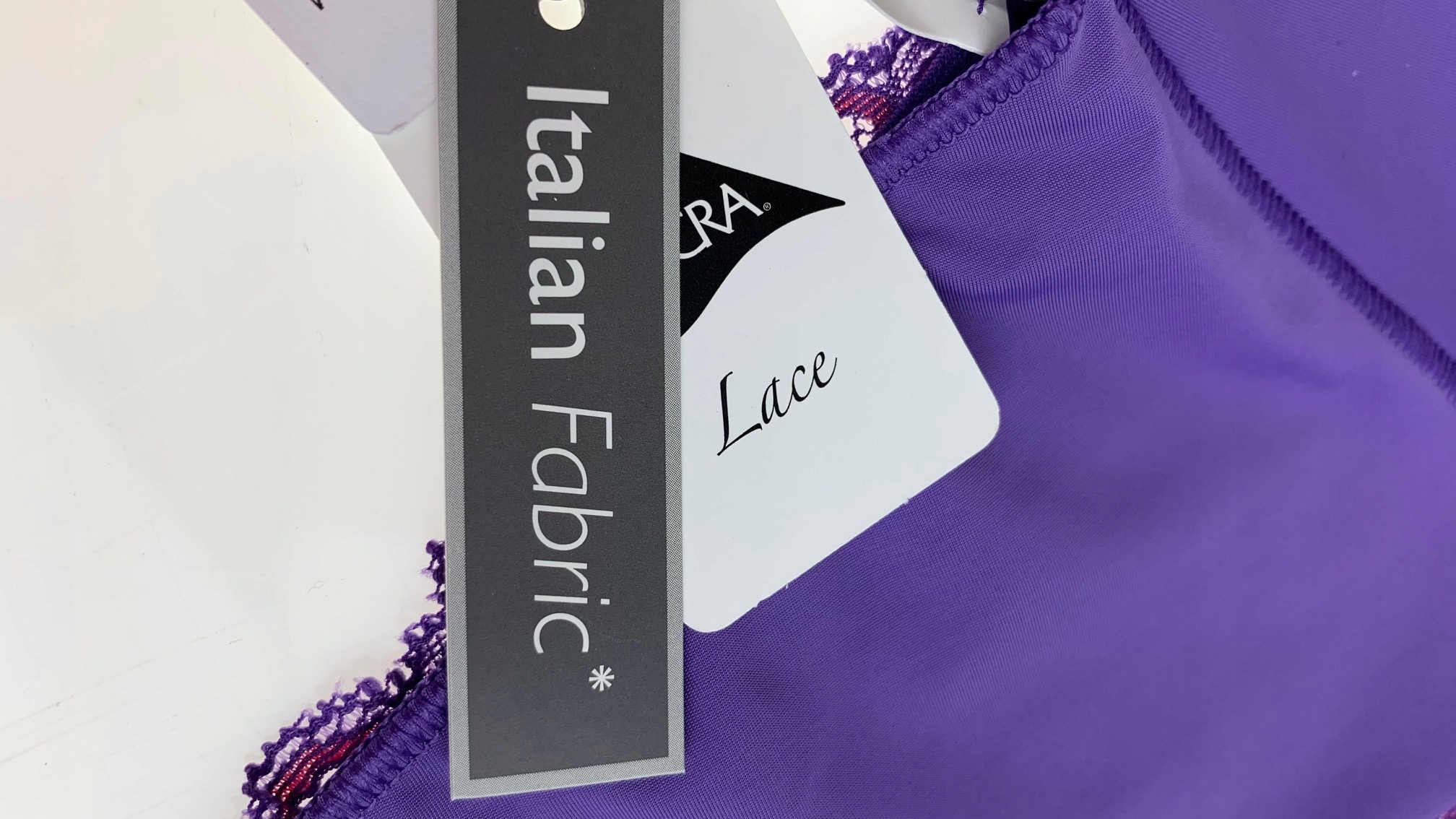 INTIMISSIMI MAJTKI BRAZILIAN STRING KORONKA M Marka Intimissimi