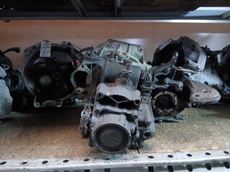 boîte vitesse VW GOLF III 1.6 DGH