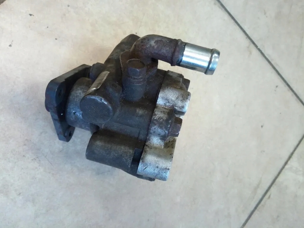 MASTER III , MOVANO b, насос гур 8200763525, 93271065