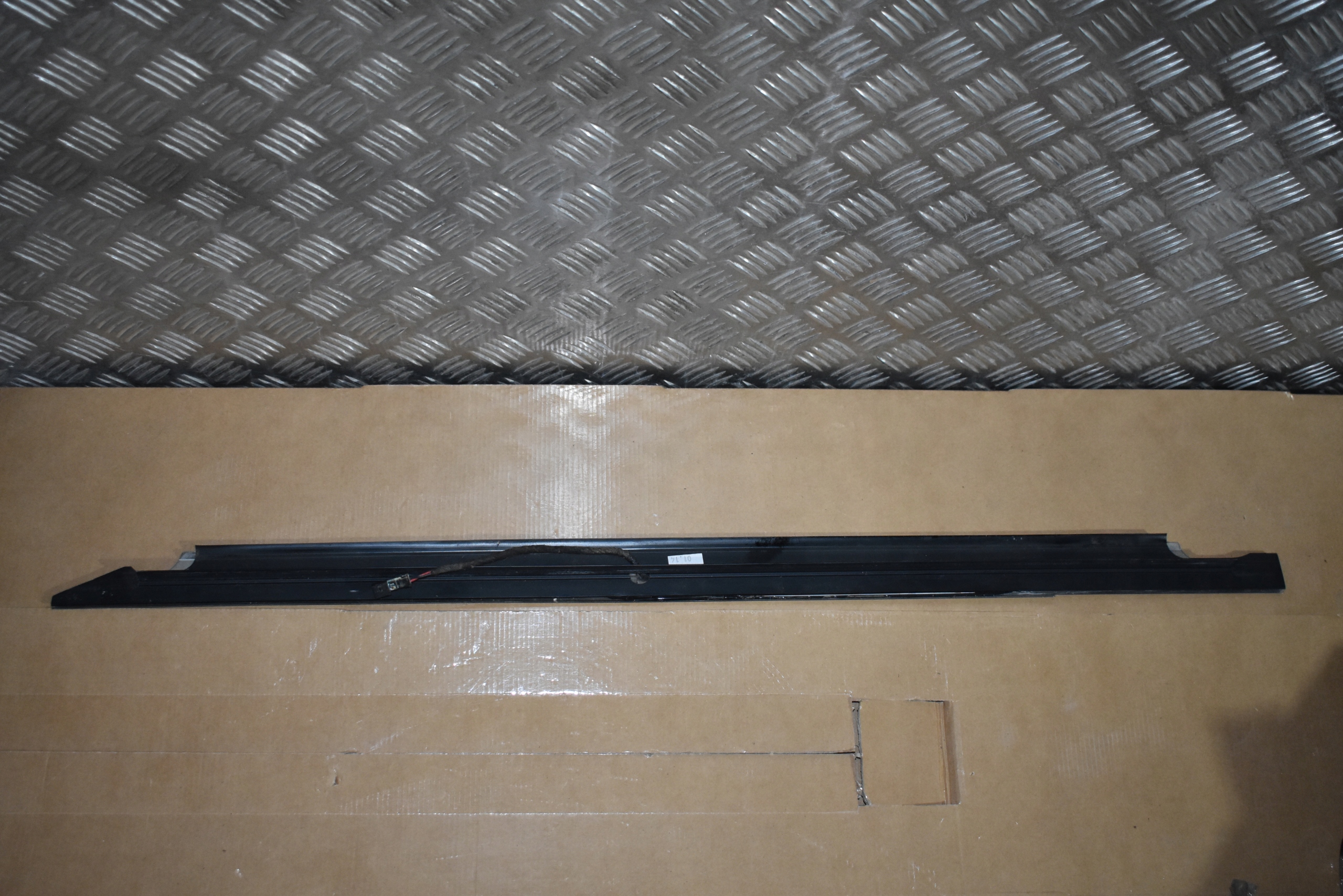 moulding cap threshold LED front front left MERCEDES W463 1