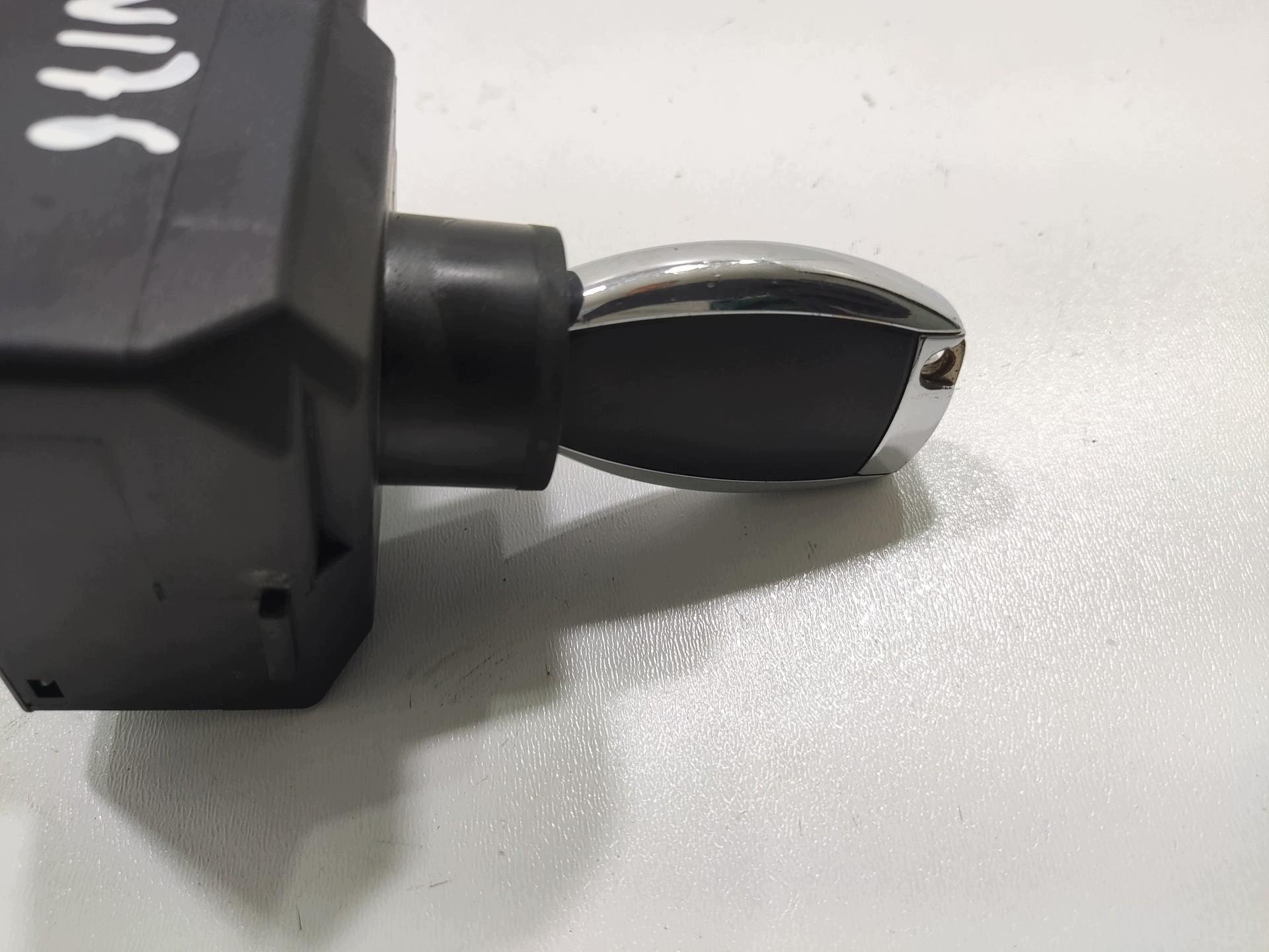 ignition key PILOT MERCEDES A-KLASA W176 2012-2015 A2469059300