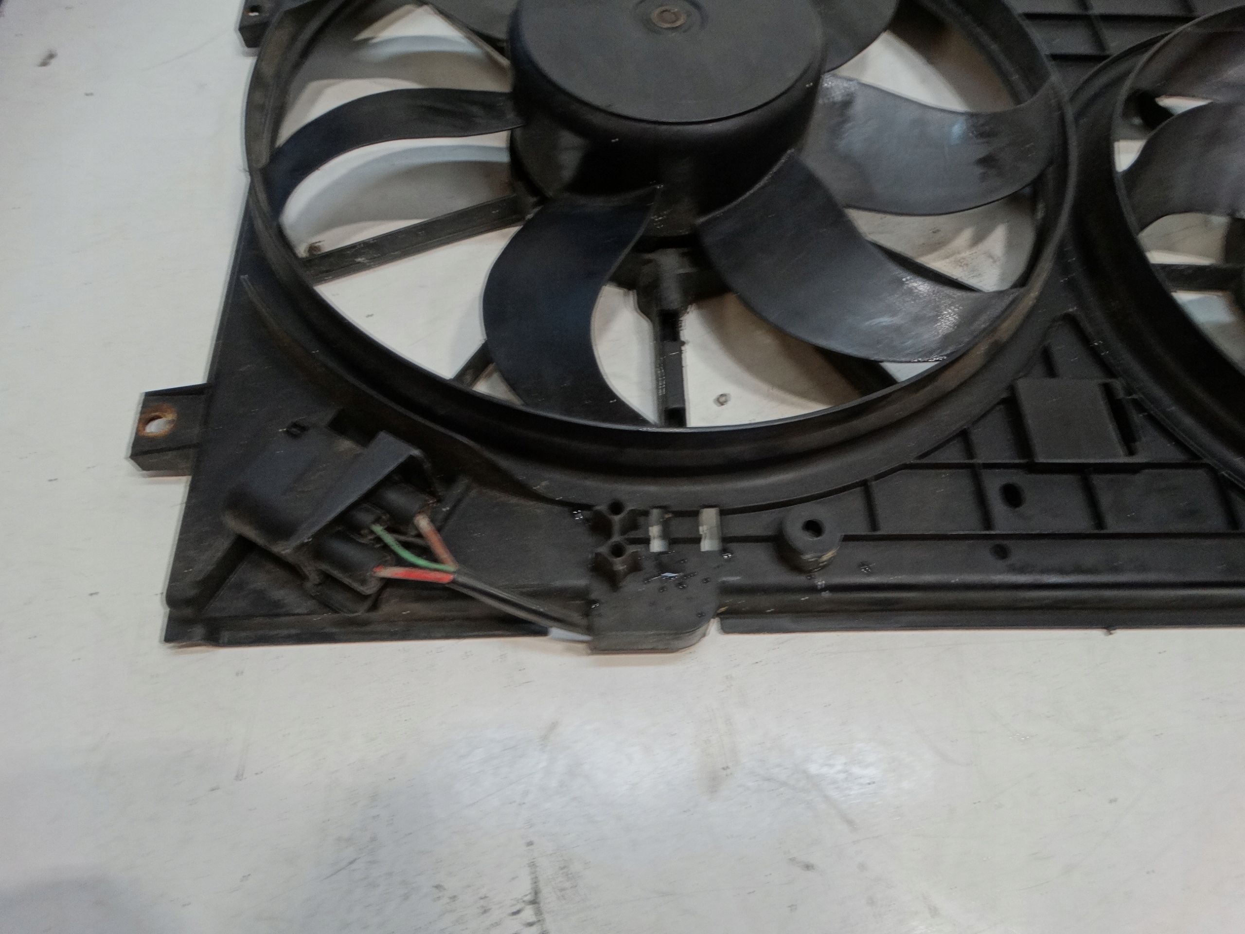 ventilátor chladiče VW 1K0121207T