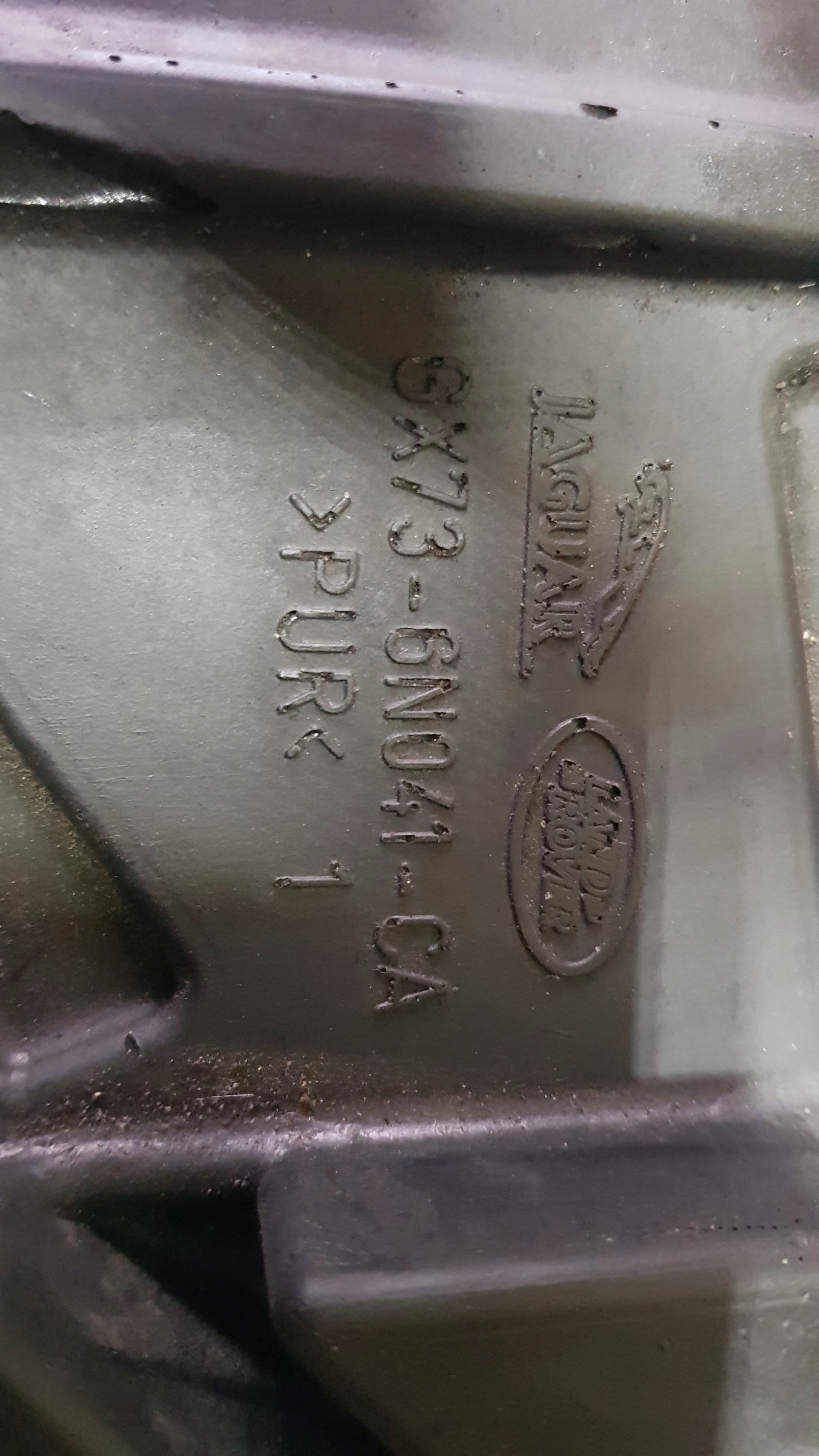 JAGUAR XE motor cover 2.0D GX73-6N041-CA