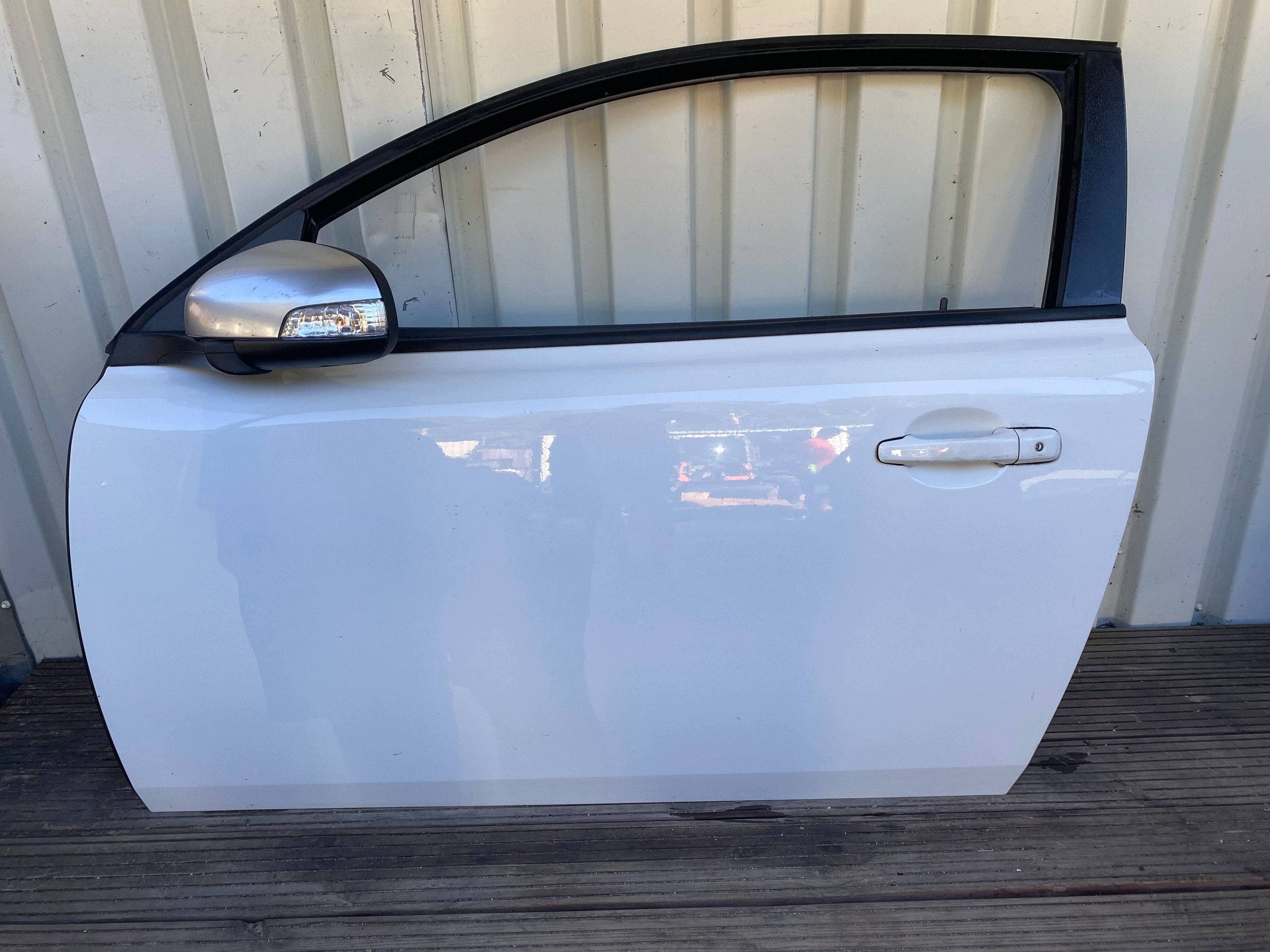 VOLVO C30 LIFT complete door left front front white