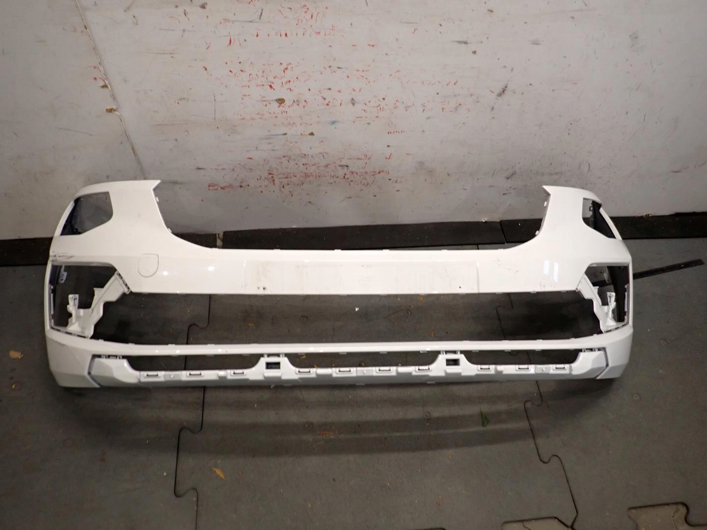 bumper front front SKODA KAMIQ LIFT 2024- 658807221D