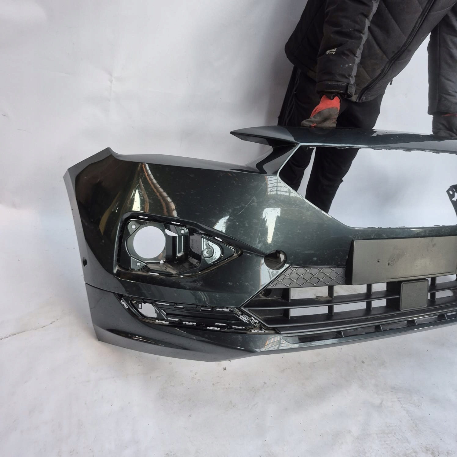 SEAT TARRACO bumper front front