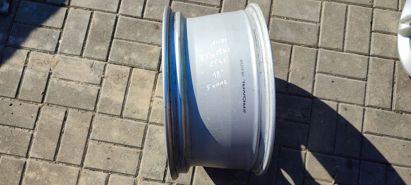 disk hliníkový disk Audi 5x112 8,5Jx18H2 ET45