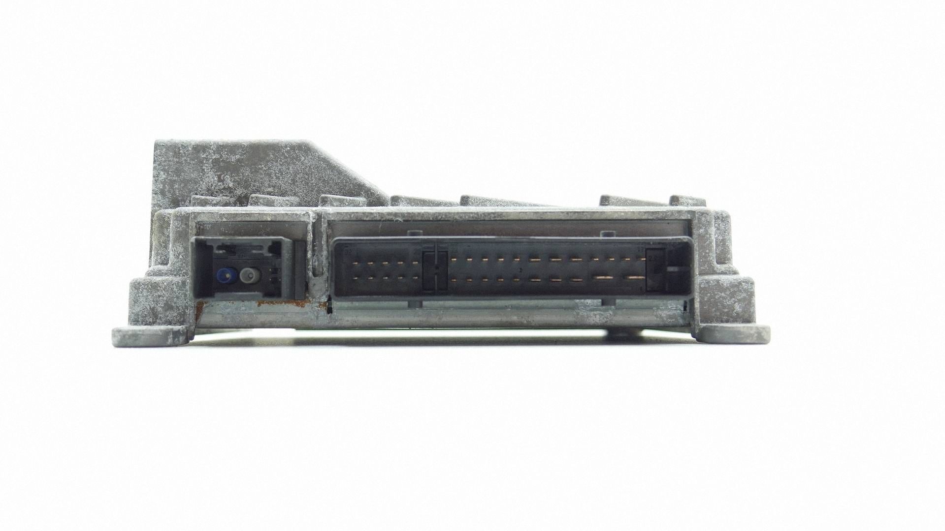 control unit amplifier BURMASTER MERCEDES W213 2139009626