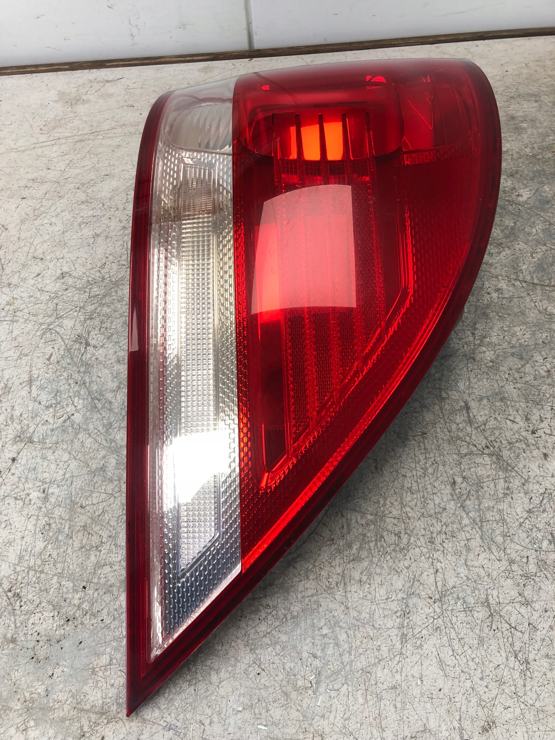 light right rear part VW GOLF V KOMBI 1K9945096