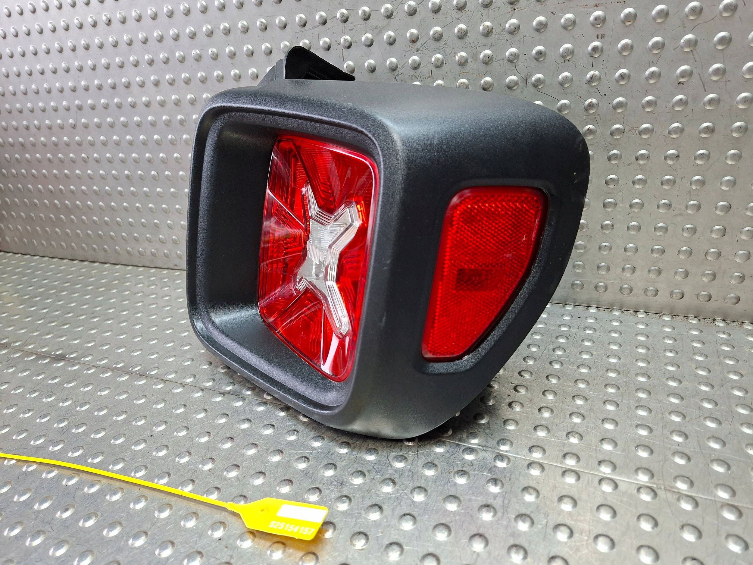light rear part right JEEP RENEGADE 14- black EU 52109462