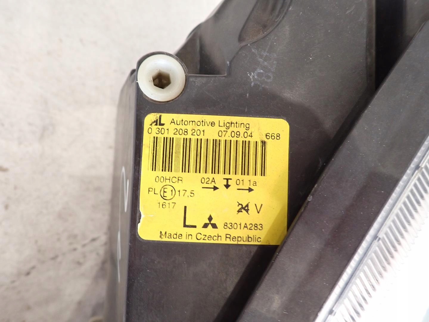 light front front left MITSUBISHI COLT 2004-2008 8301-A283