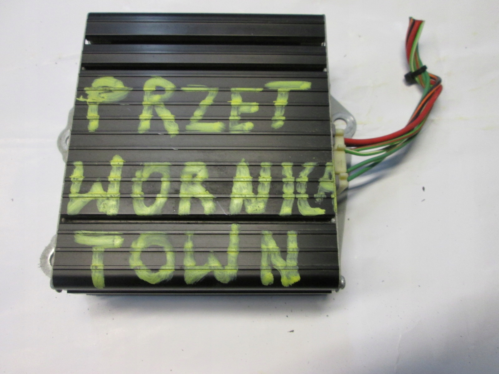 CHRYSLER TOWN COUNTRY 11 ІНВЕРТОР США