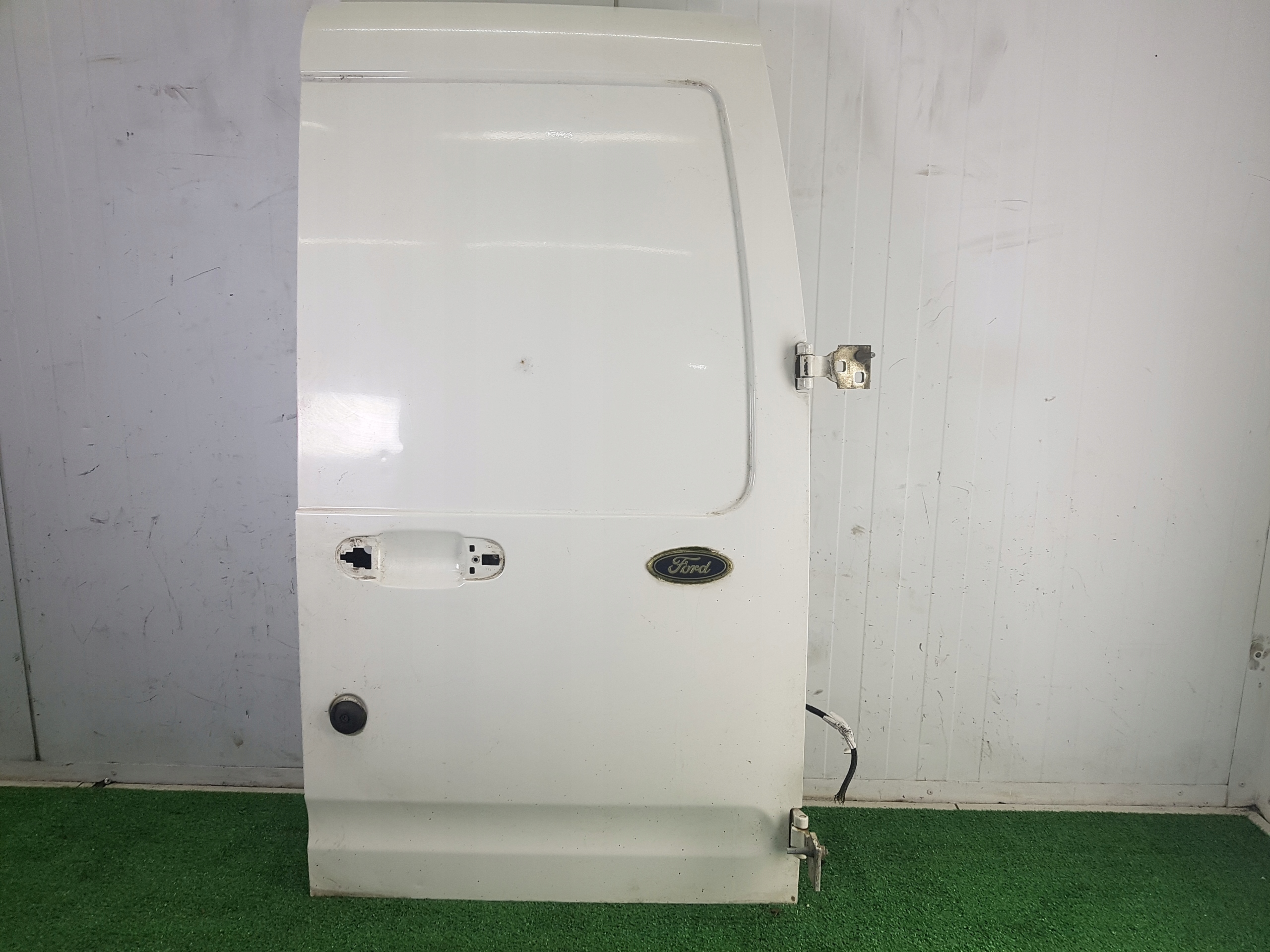 door SKRZYDELKOWE right rear. FORD CONNECT