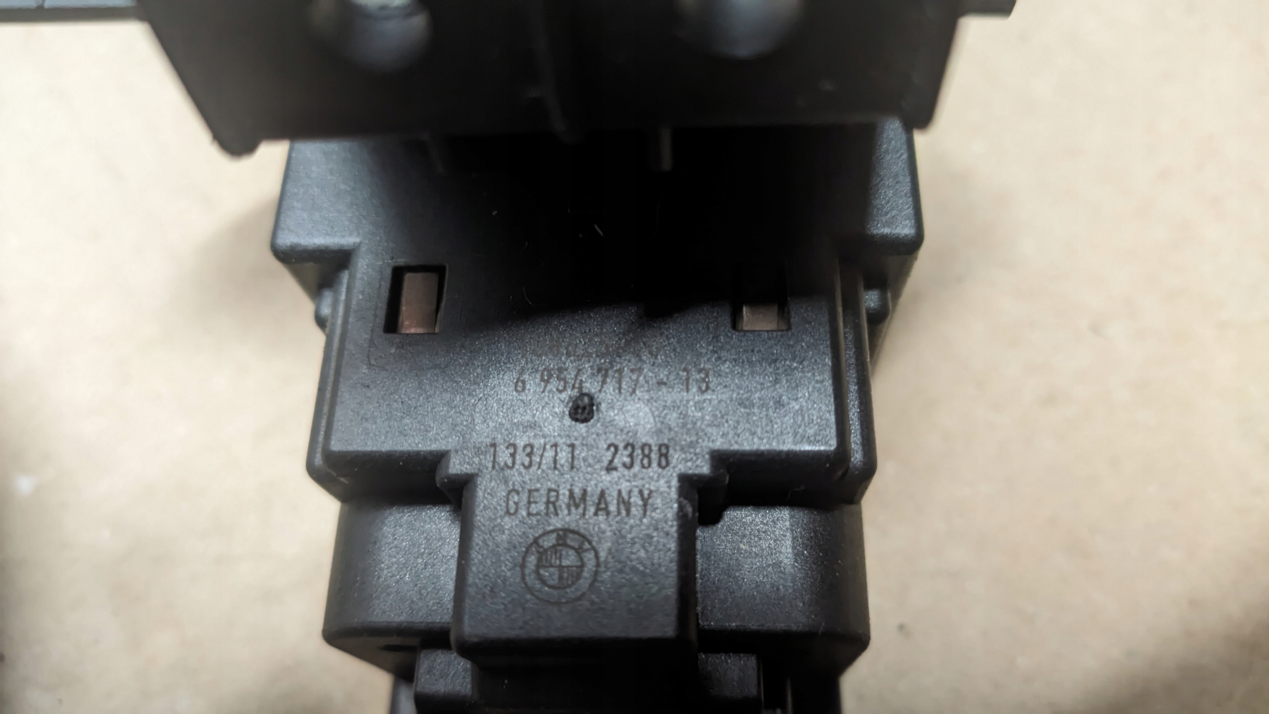 BMW E87 2.0D 11R Accensione e chiave 2X 6954717