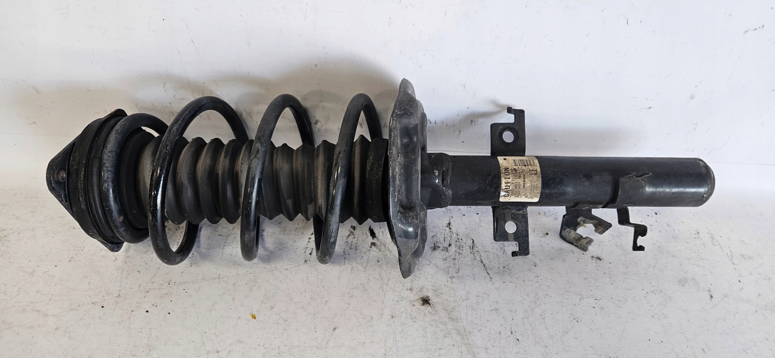 shock absorber left front NISSAN QASHQAI II J11