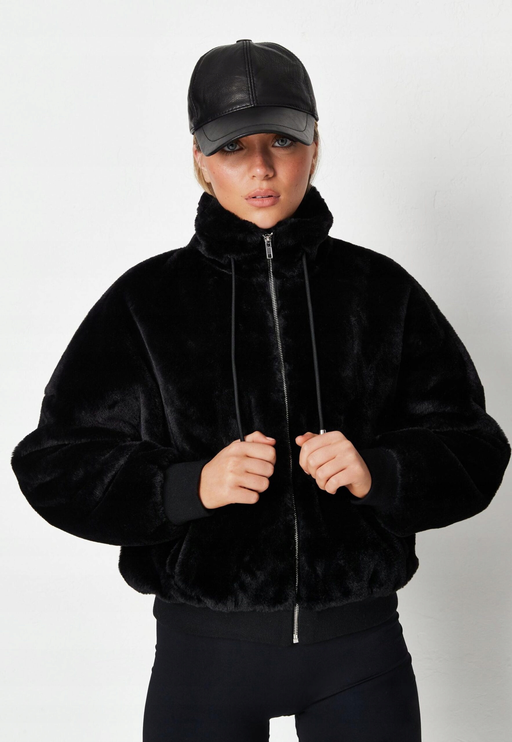 Черная куртка для низкого MISSGUIDED P0 / TX3*