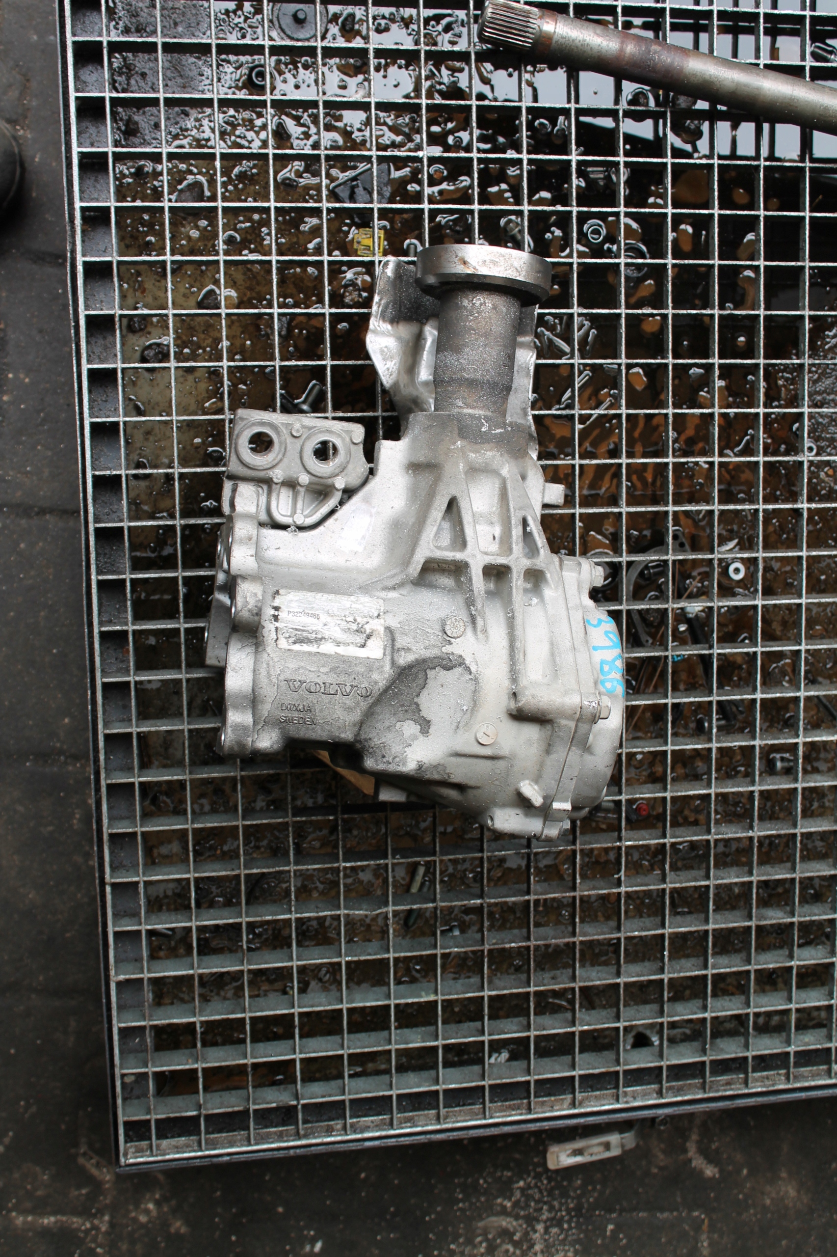 3986. REDUKTOR cambio ingranaggi VOLVO P32249466