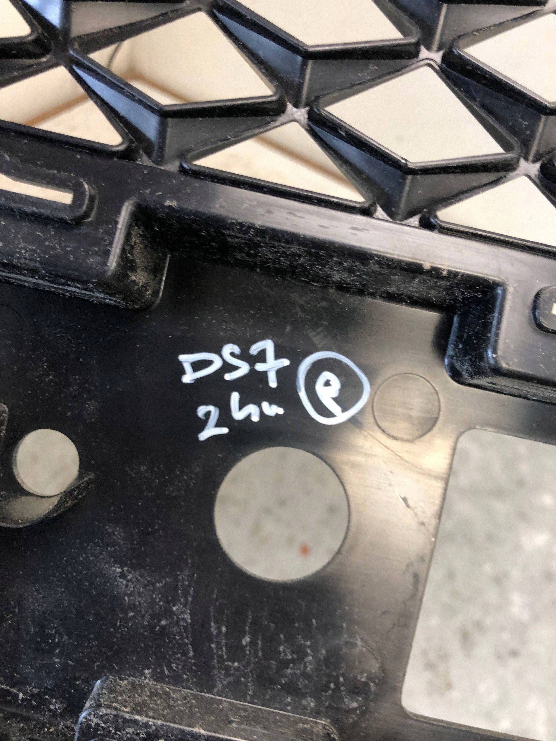 Grill Grill CITROEN DS7 9820885377