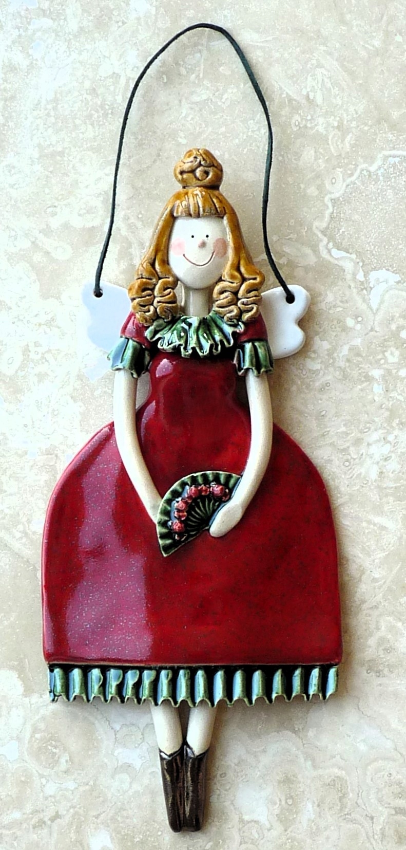 Keramická figurka Anděl Červený Dívka s Vějířem Dárek 27 cm