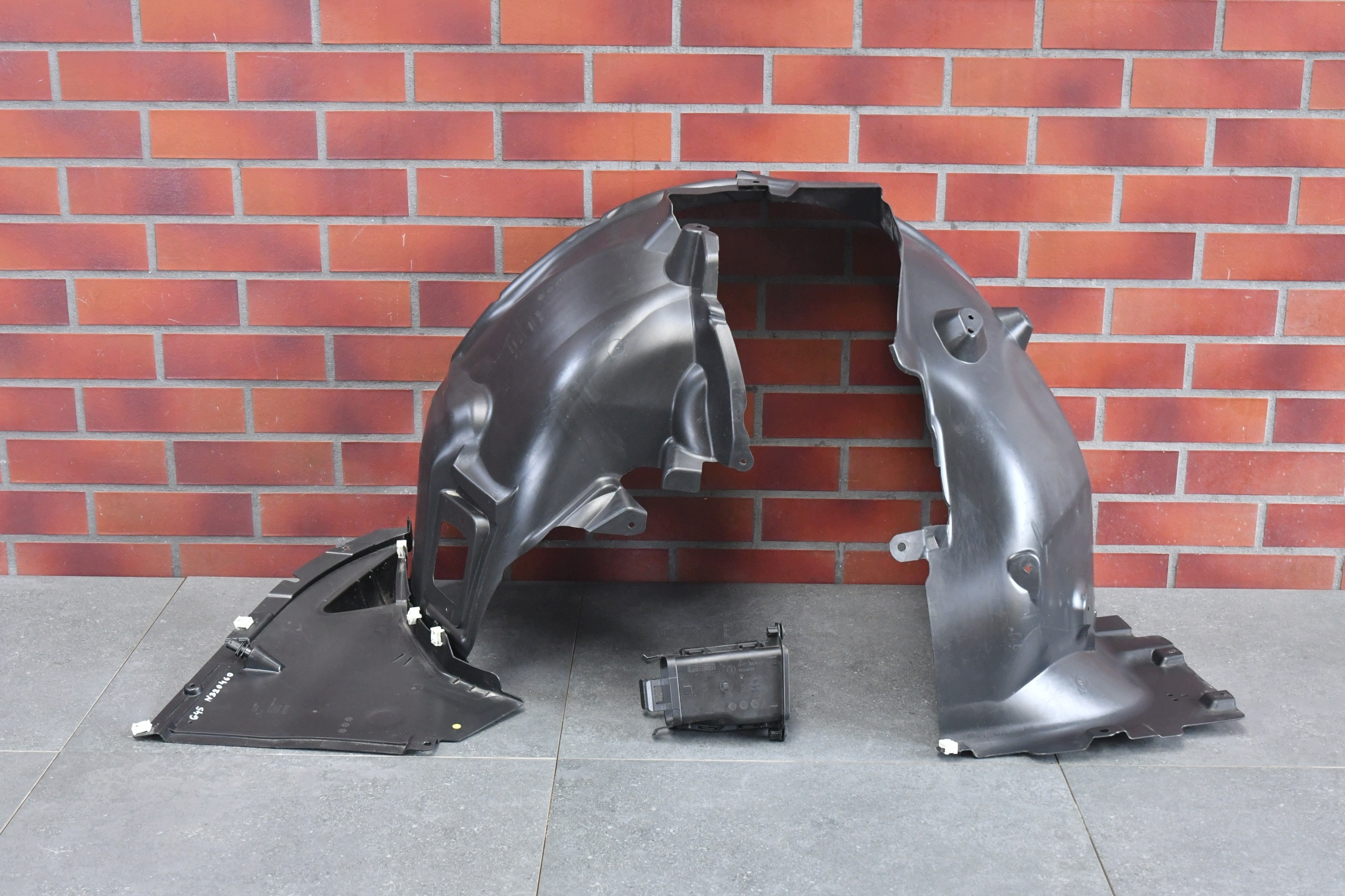 mudguard right front front cover BMW X3 G45 1357km