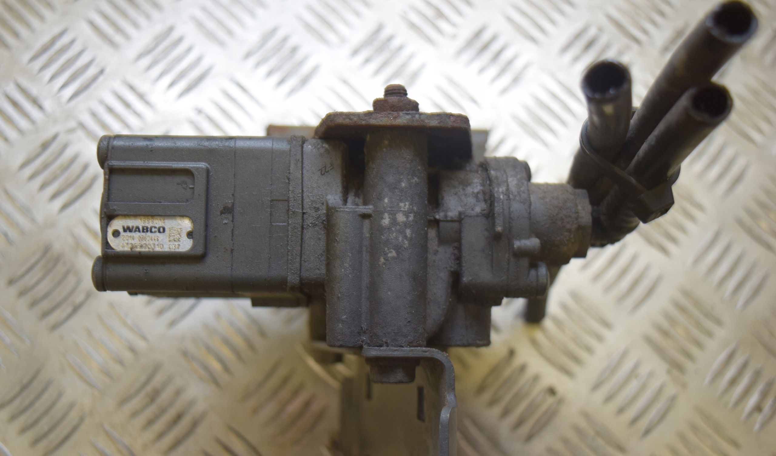 КЛАПАН ПОДУШКИ ECAS DAF XF 106 1888014