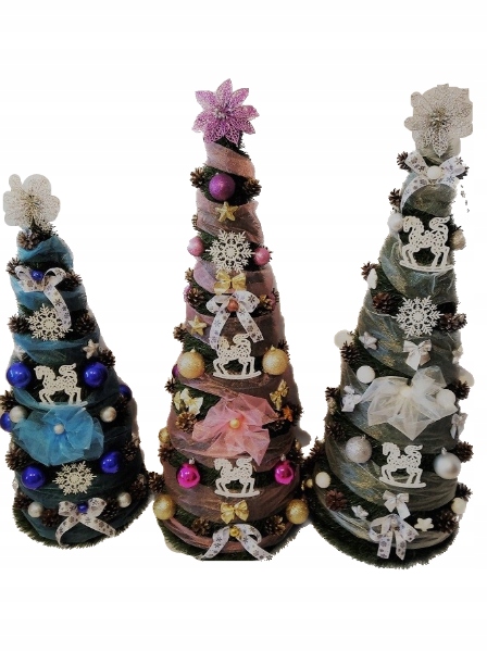 STOŻEK choinka z dekoracją LED z ORGANZĄ 50 cm