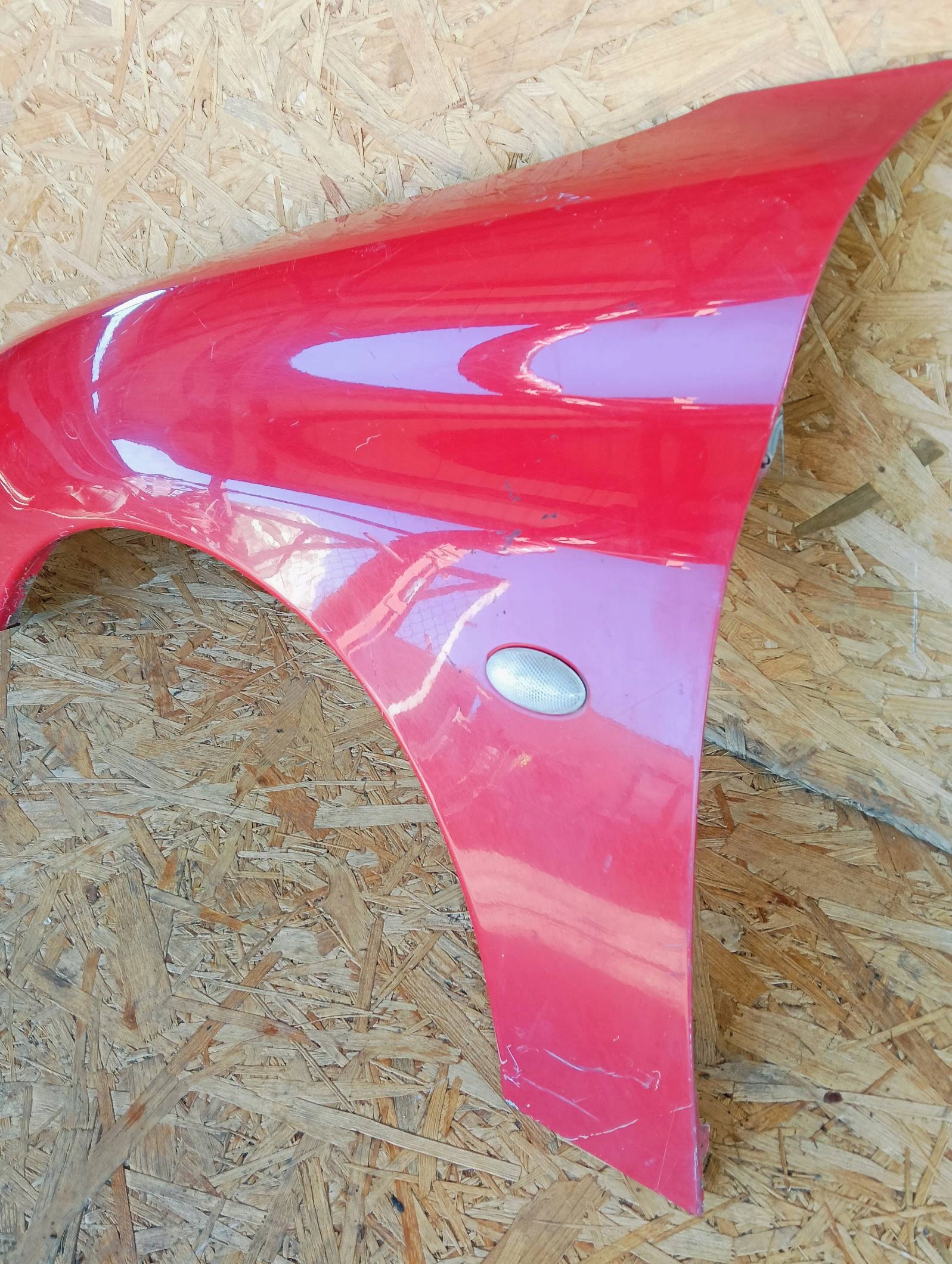 fender left front Peugeot 206 00r Lak EKB